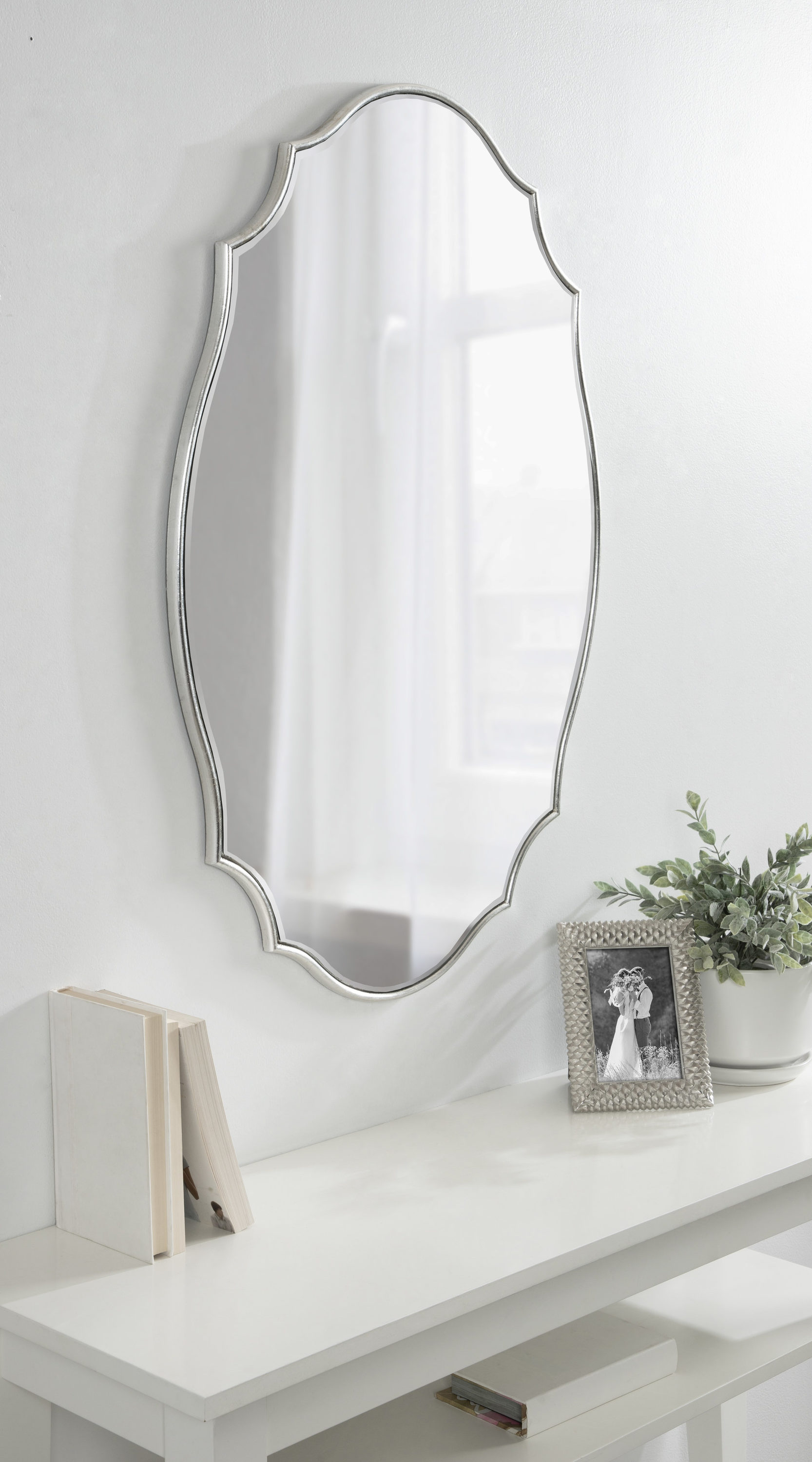 Kate and Laurel Leanna 24-in W x 24-in H Oval Silver Framed Wall Mirror ...