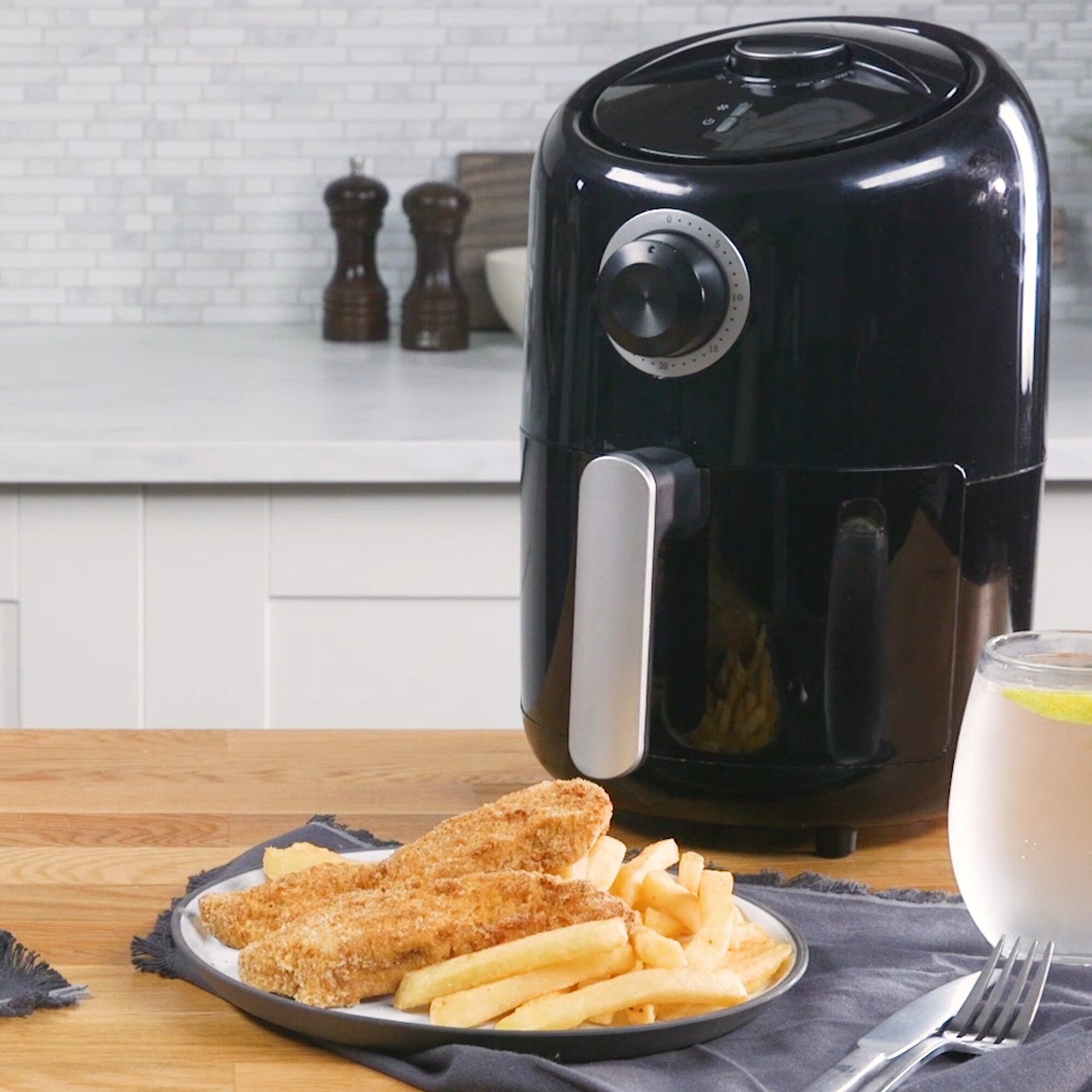 Kalorik 1.75 Quart Black Personal Air Fryer with Hot Air Technology FT  43875 BK