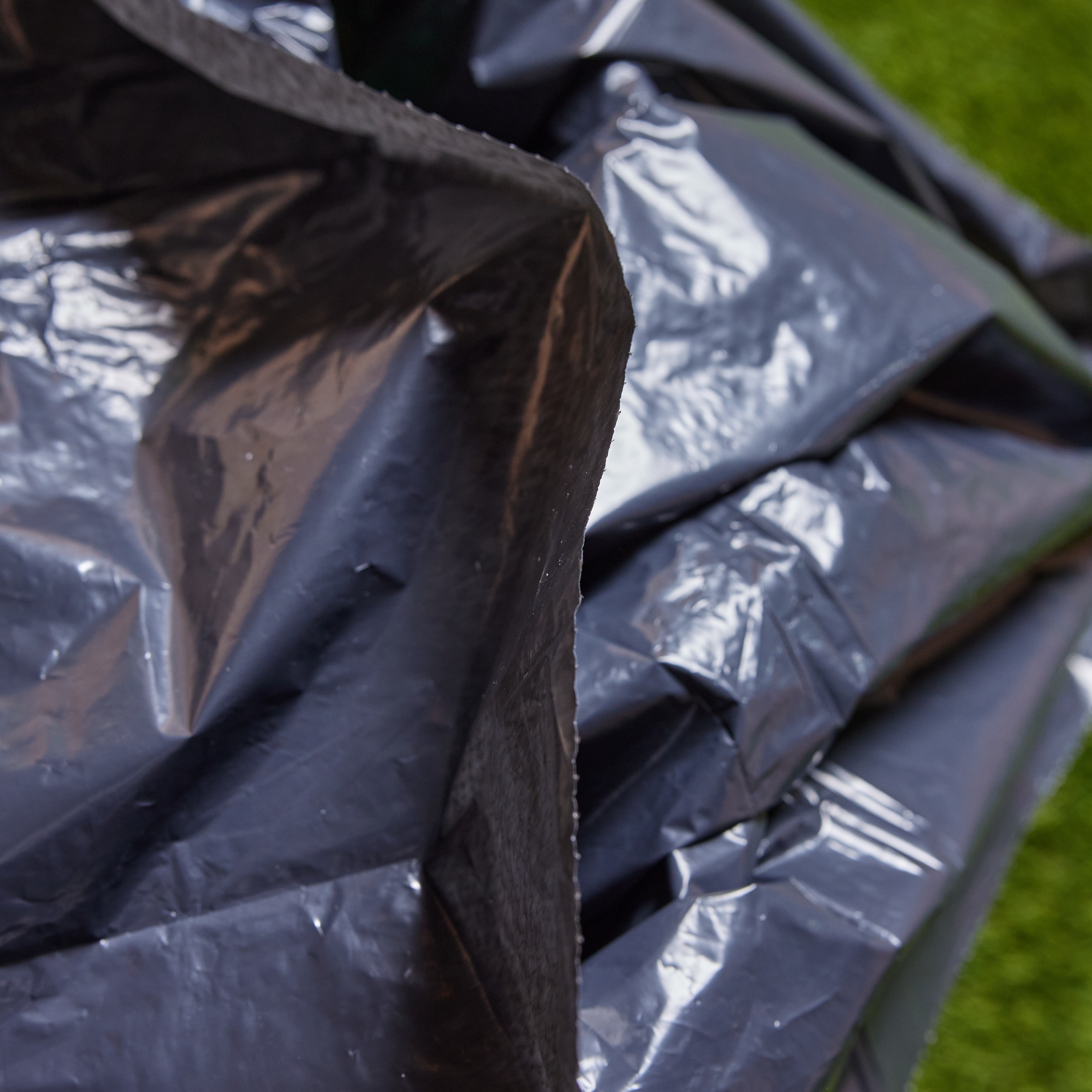 PlasticMill 100-Gallons Black Outdoor Plastic Lawn and Leaf Trash