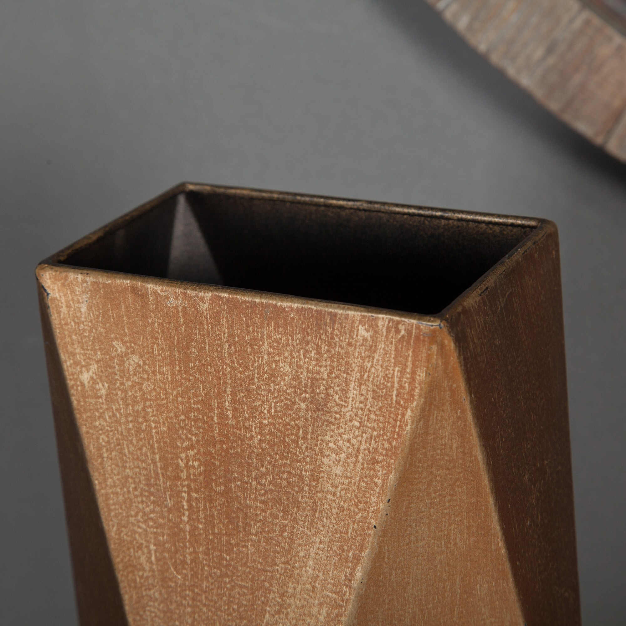 LuxenHome WHD533 Decorative-Accessories - View #9