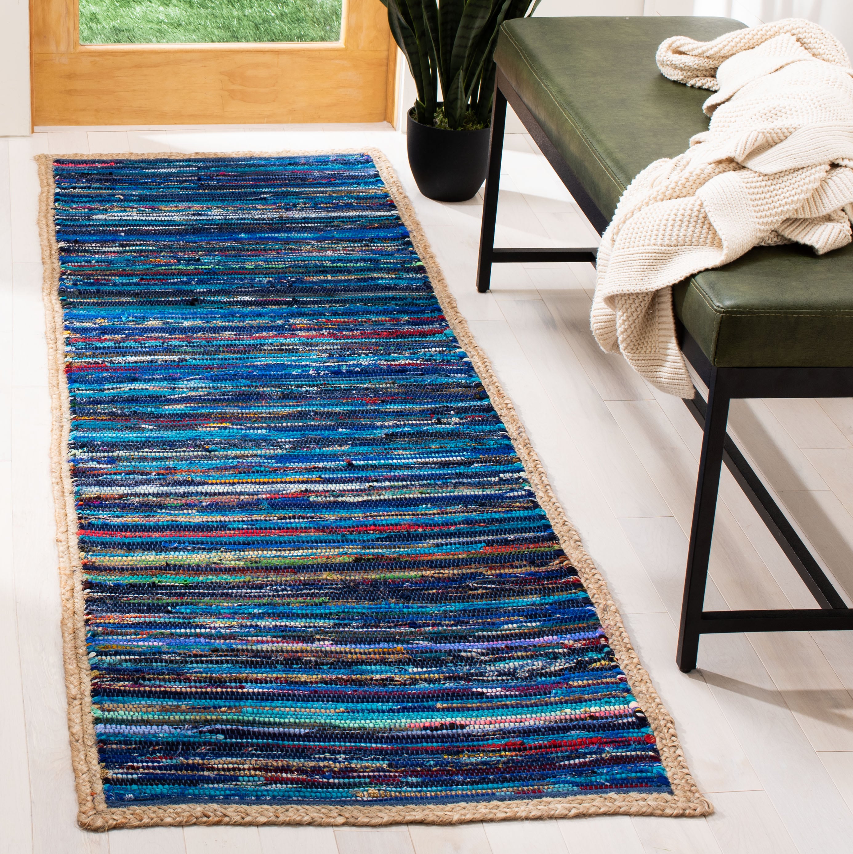 Safavieh MTK960M-27 Montauk Gulea 2 x 7 (ft) Synthetic Blue/Natural Rectangular Indoor Abstract Runner rug