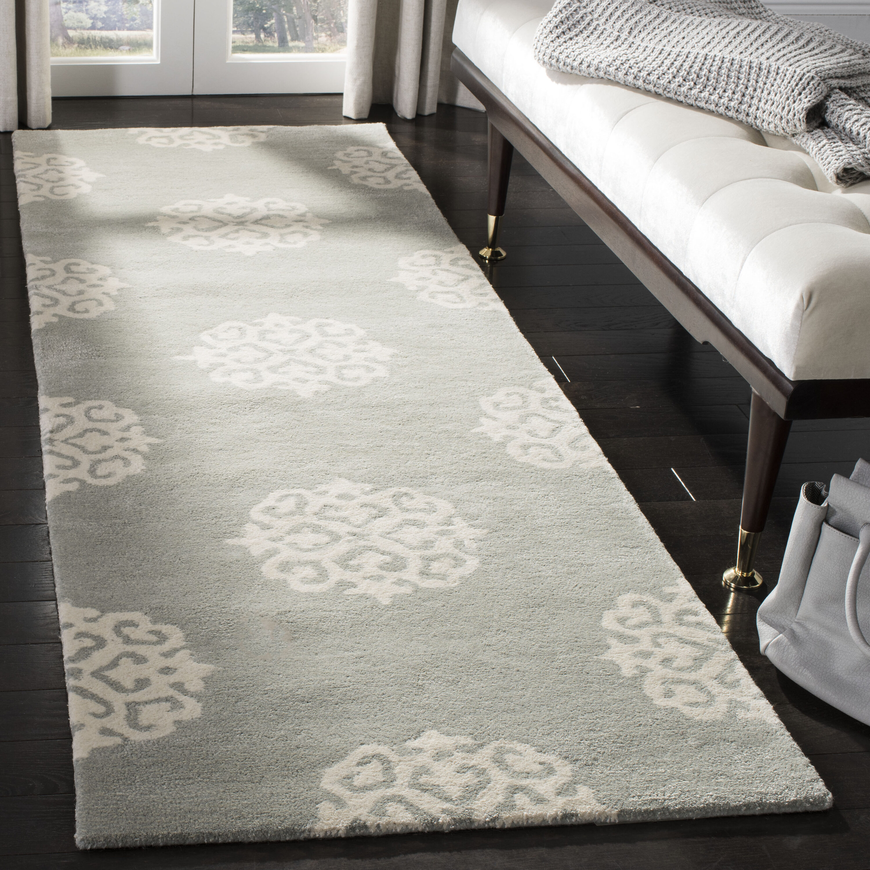 Safavieh SOH724C-214 Soho Hue 2 x 14 (ft) Tufted Wool Gray/Ivory Rectangular Indoor Abstract Farmhouse/Cottage Runner rug