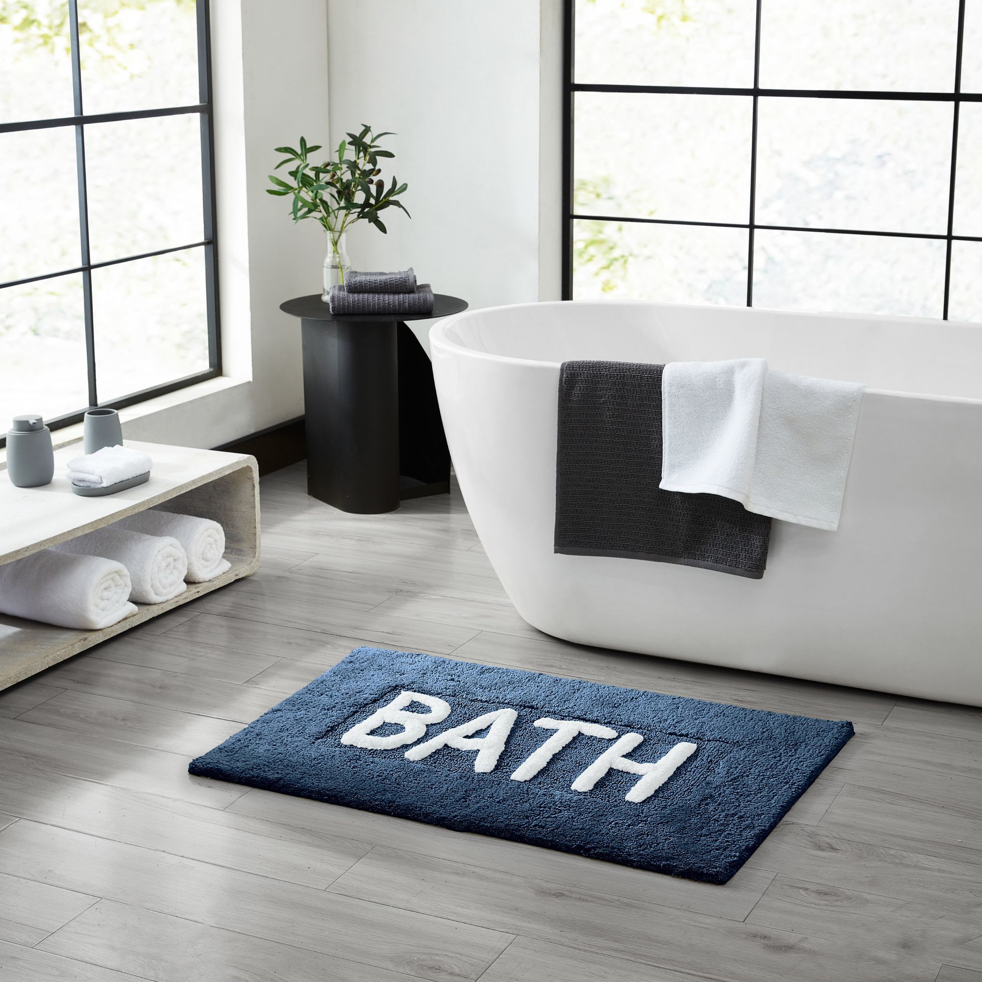 Jean Pierre New York  Novelty 21 in x 34 in 1 Piece Bath Rugs