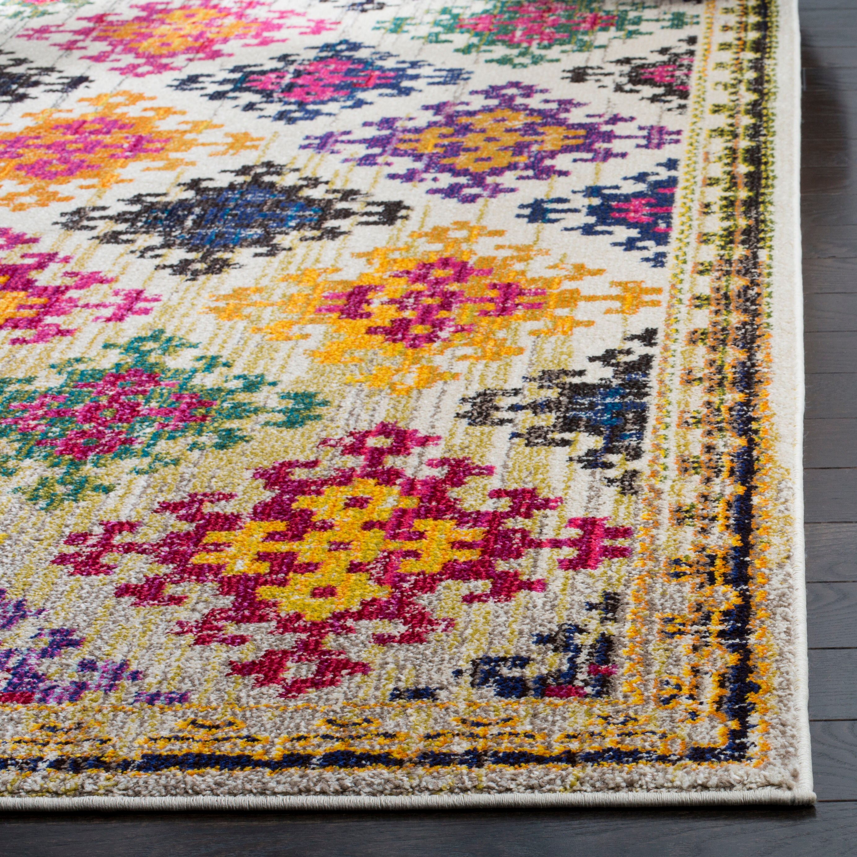 Safavieh MNC244A-5 rugs - View #3