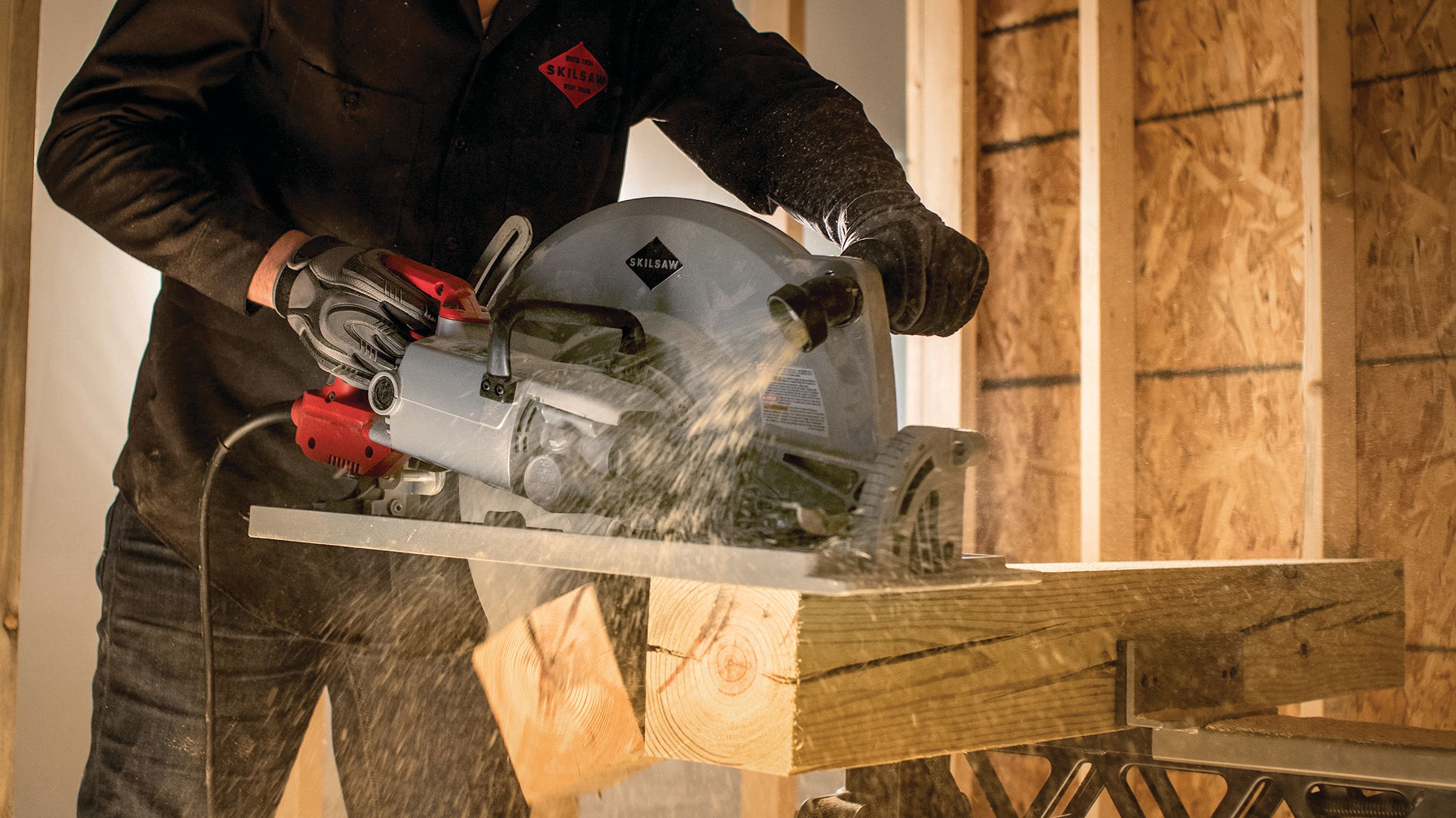 SKILSAW Super Sawsquatch 15-Amp 16-5/16-in Worm Drive Corded Circular Saw  in the Circular Saws department at