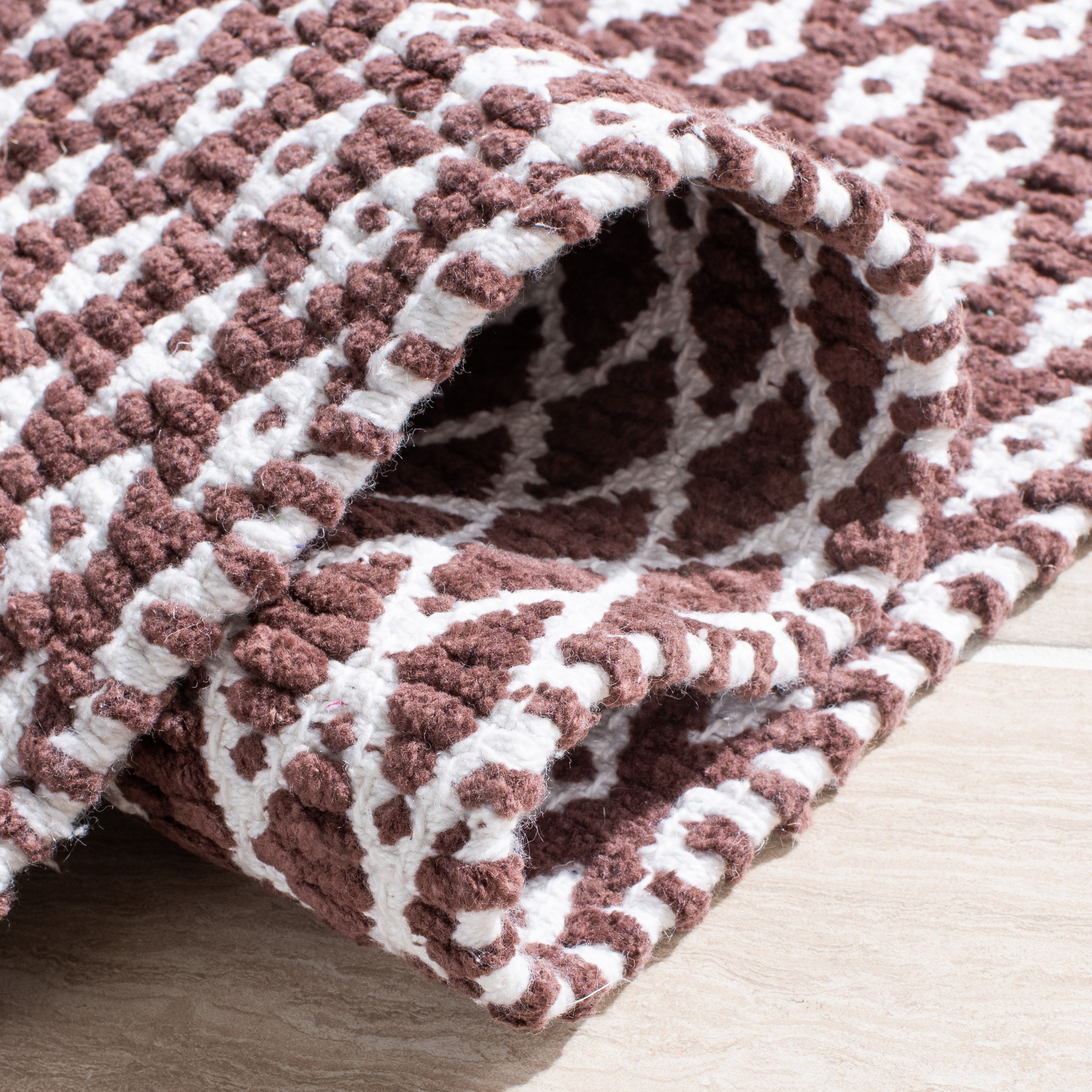 Safavieh BOS685A-3 rugs - View #5