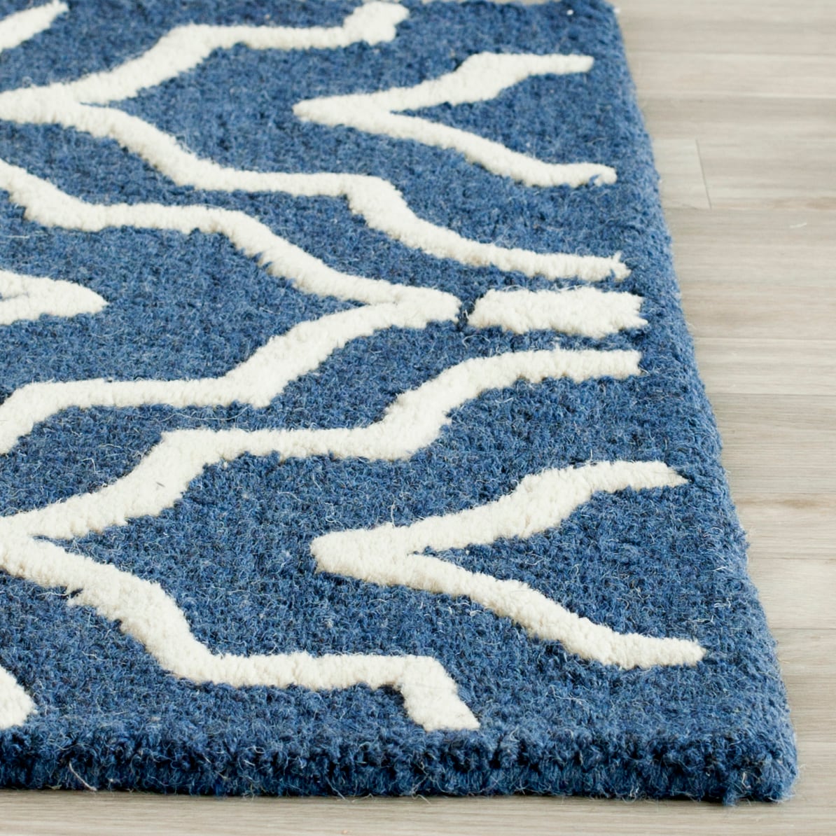 Safavieh CAM141G-26 rugs - View #5