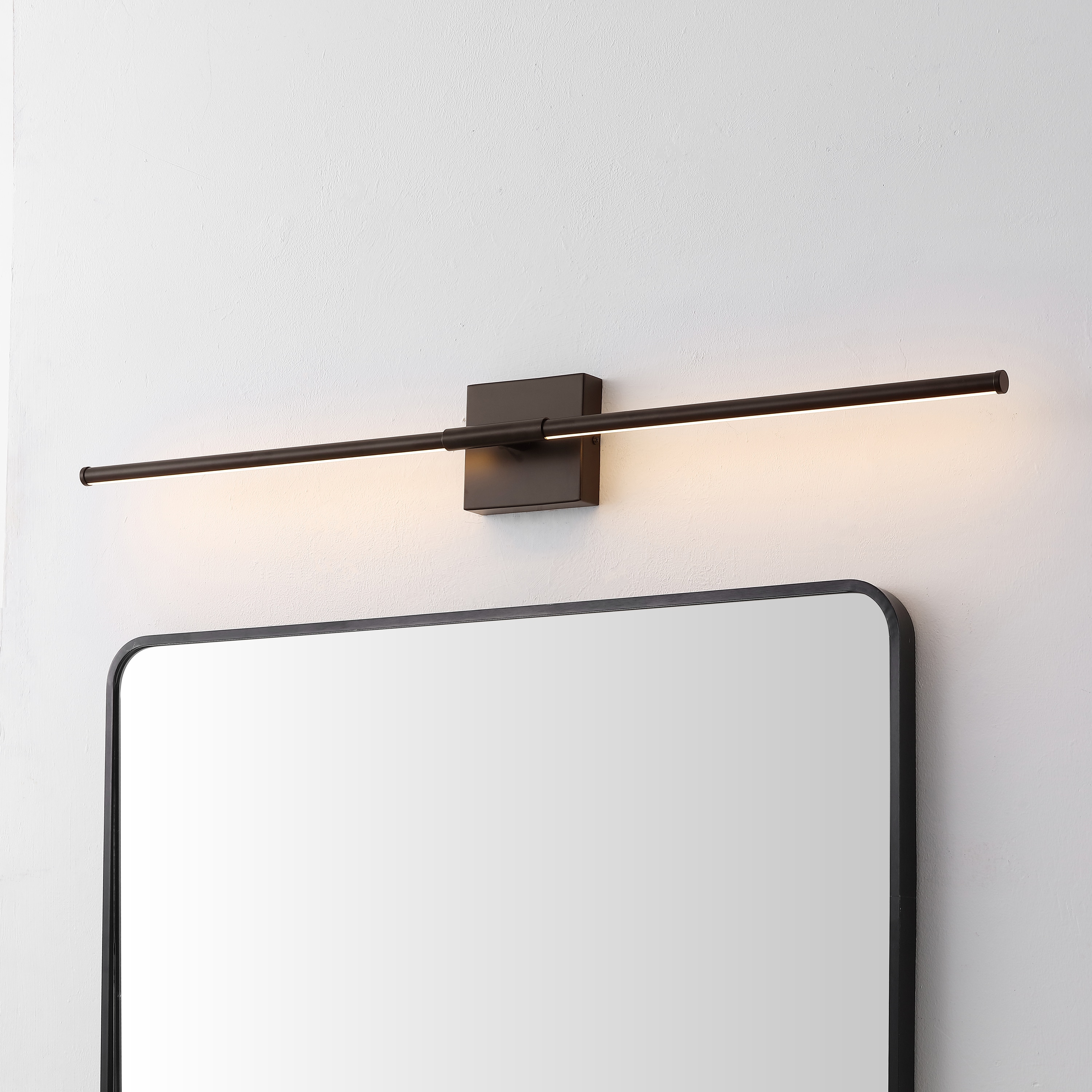 JONATHAN  Y Makena Minimalist Metal Integrated 32-in W 1 -Light Polished Black Integrated LED Wall Sconce