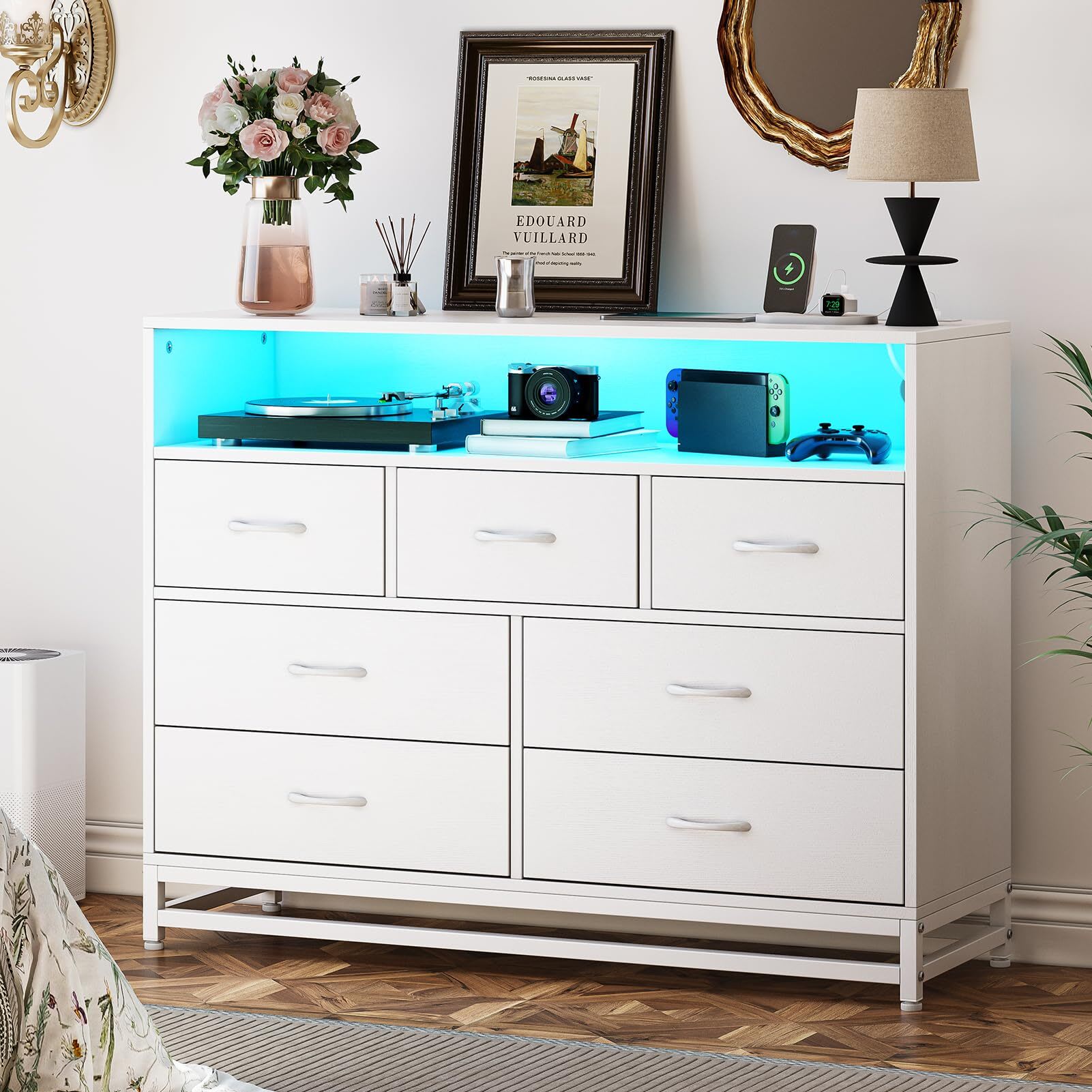 Qeetex HHYLS-PHO140X0VKL Dresser with 7 Drawers for Bedroom Wooden Long Dresser with LED Lights and Charging Station Modern Wide Chest of Drawers with Large Capacity Storage for Living Room Hallway
