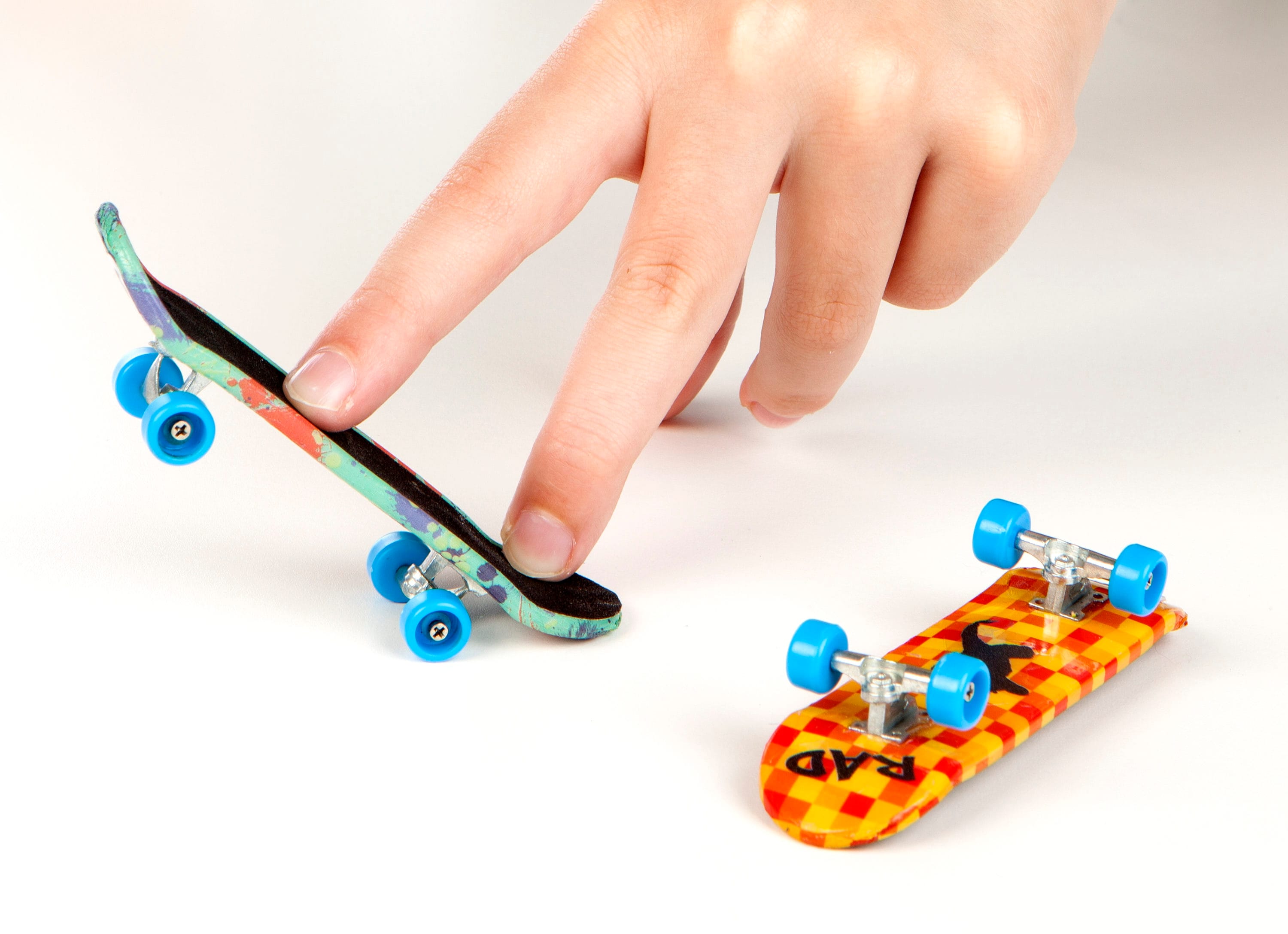 Faber-Castell Creativity for Kids Hydro-Dip Custom Skate Studio in