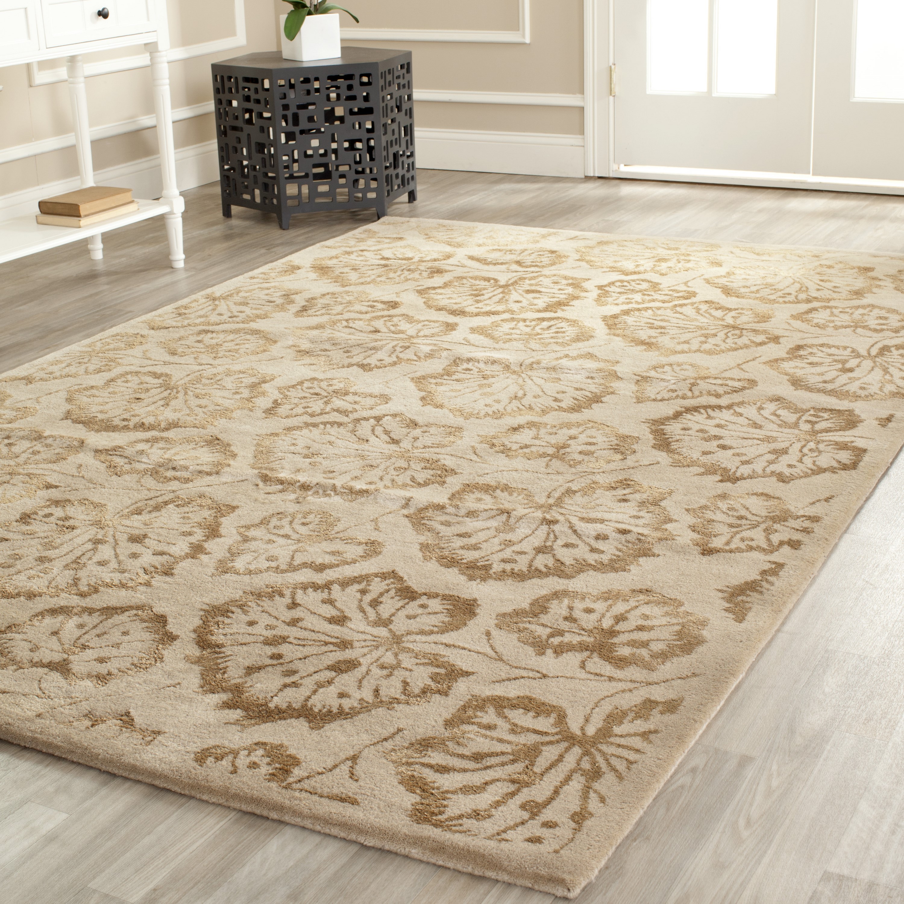 Martha Stewart MSR3260J-6 Geranium Leaf 6 x 9 (ft) Tufted Synthetic Hazlenut/Gold Rectangular Indoor Floral/Botanical Farmhouse/Cottage Area rug