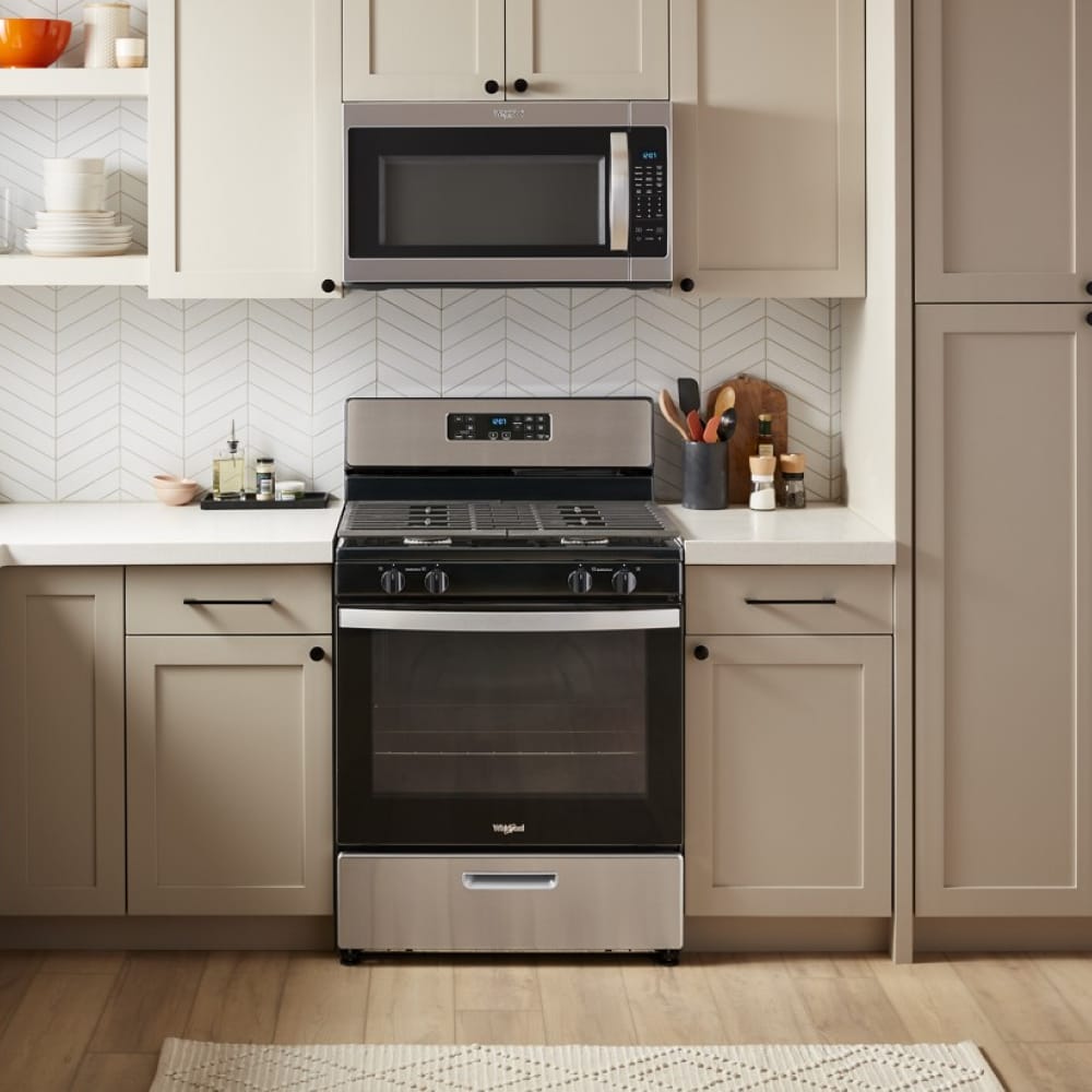 Whirlpool 30-in 4 Burners 5.1-cu ft Freestanding Natural Gas Range ...