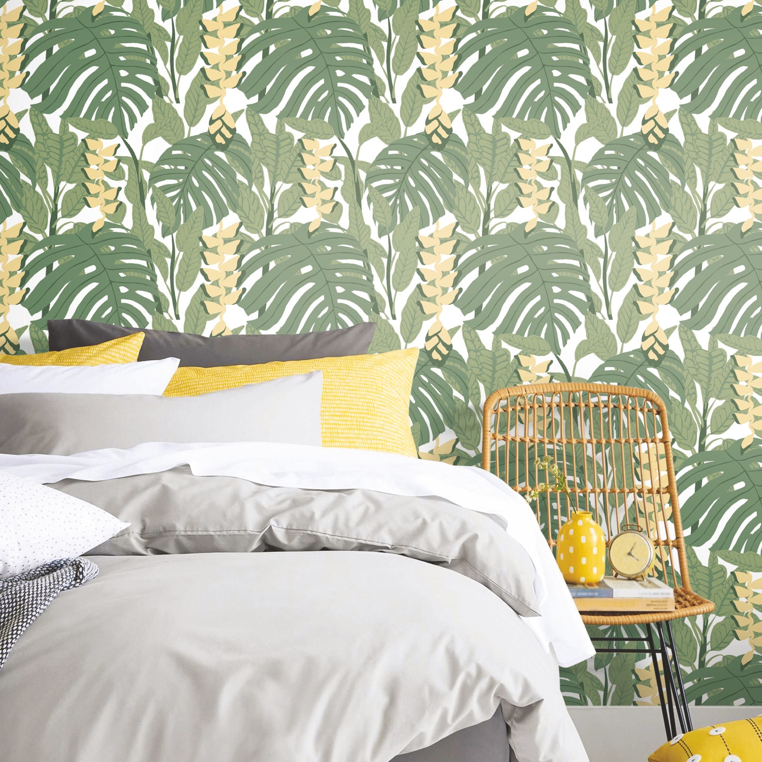 RoomMates RMK11531RL 28.29-Sq. Feet Yellow Vinyl Ivy/Vines Self-adhesive Peel and Stick Wallpaper