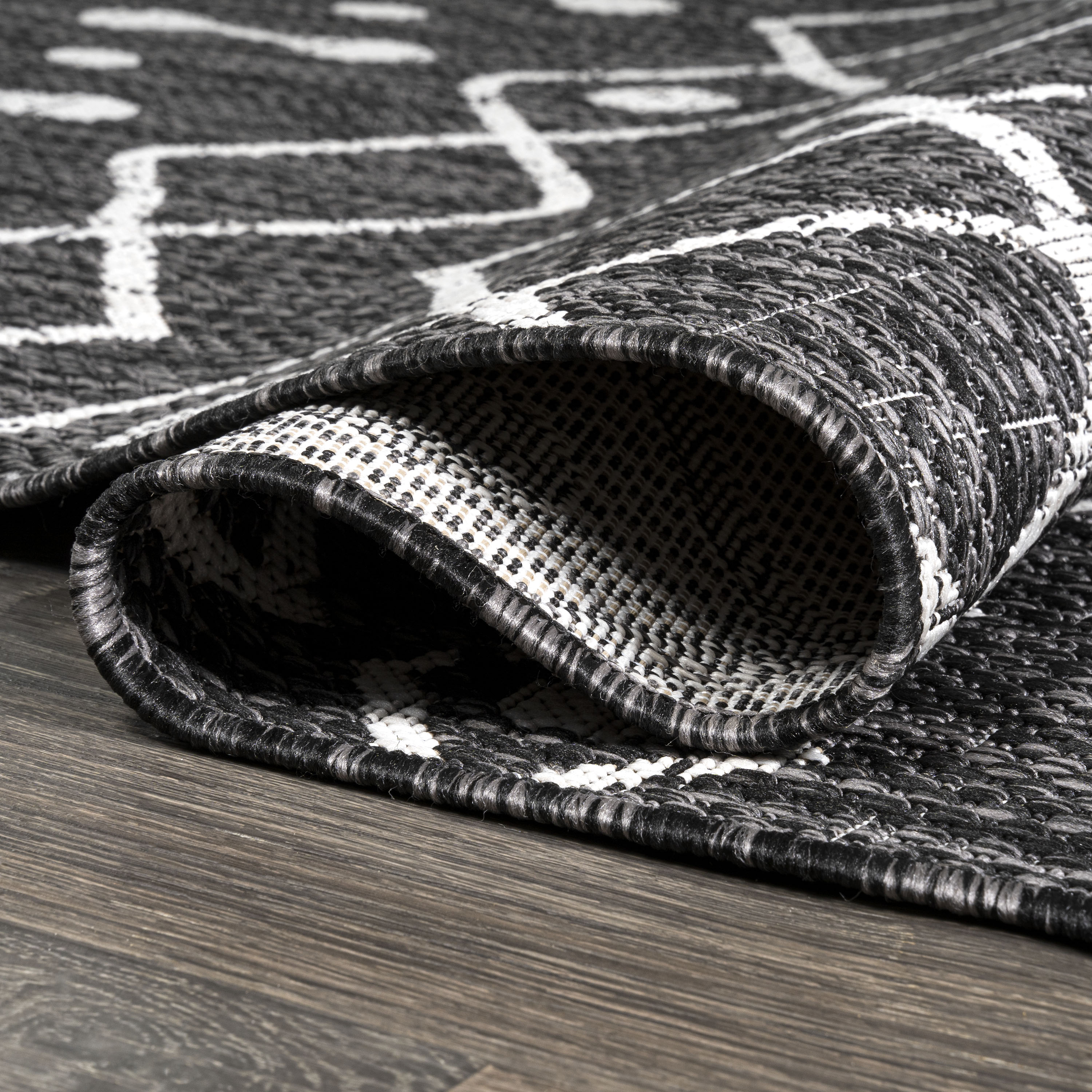 Black and Ivory Geometric Bohemian Indoor/Outdoor Rug