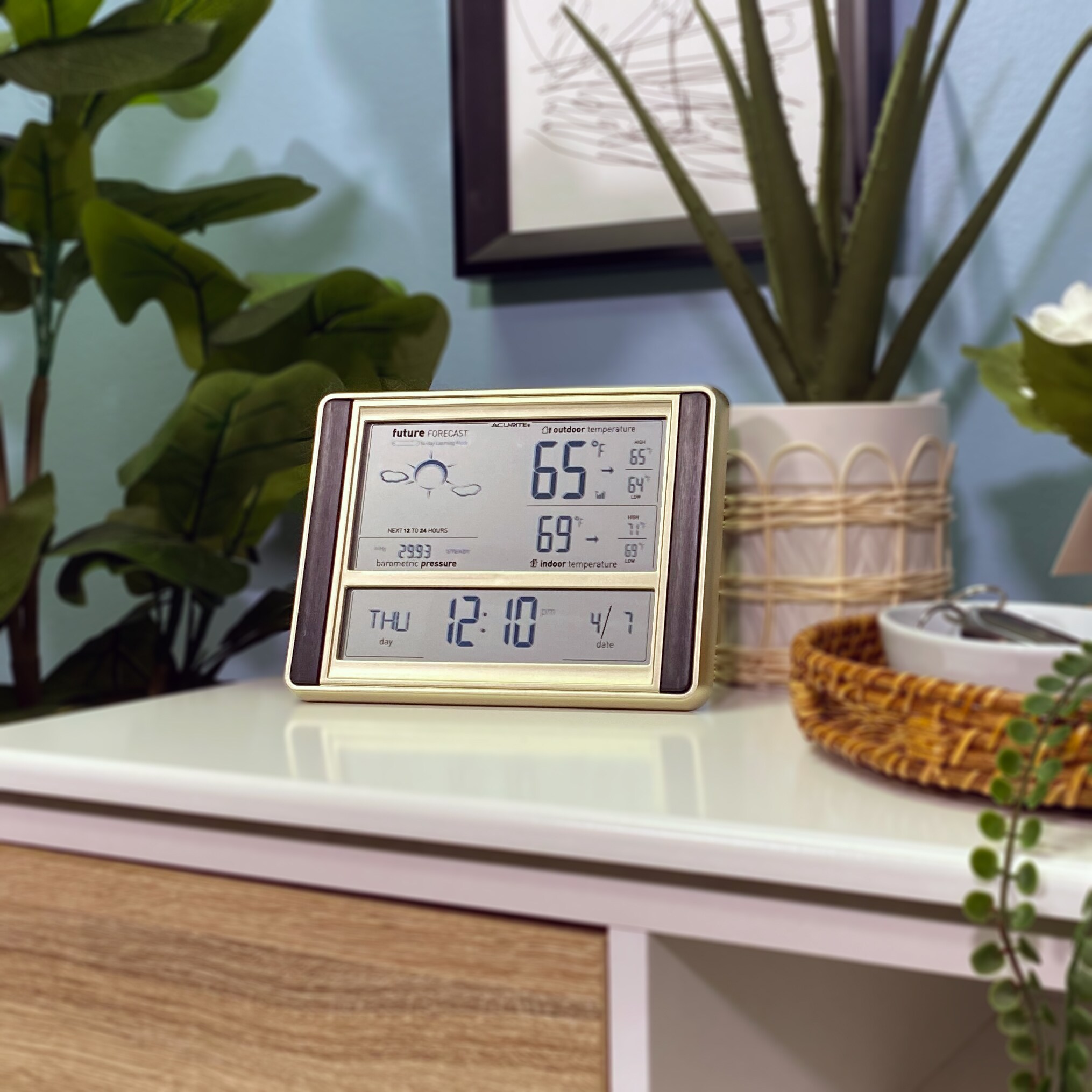 AcuRite Digital Weather Station Indoor With Wireless Outdoor Sensor 75107