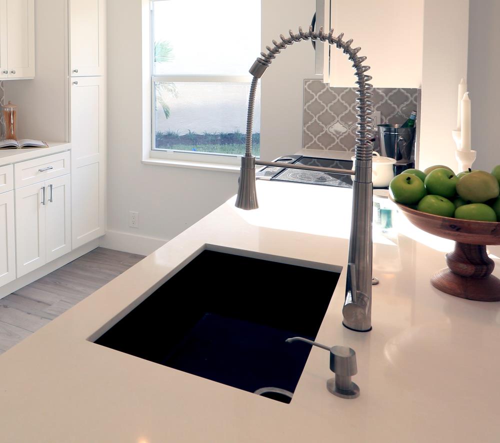 Stainless Steel Commercial Spring Kitchen Faucet with Pull Down Spray