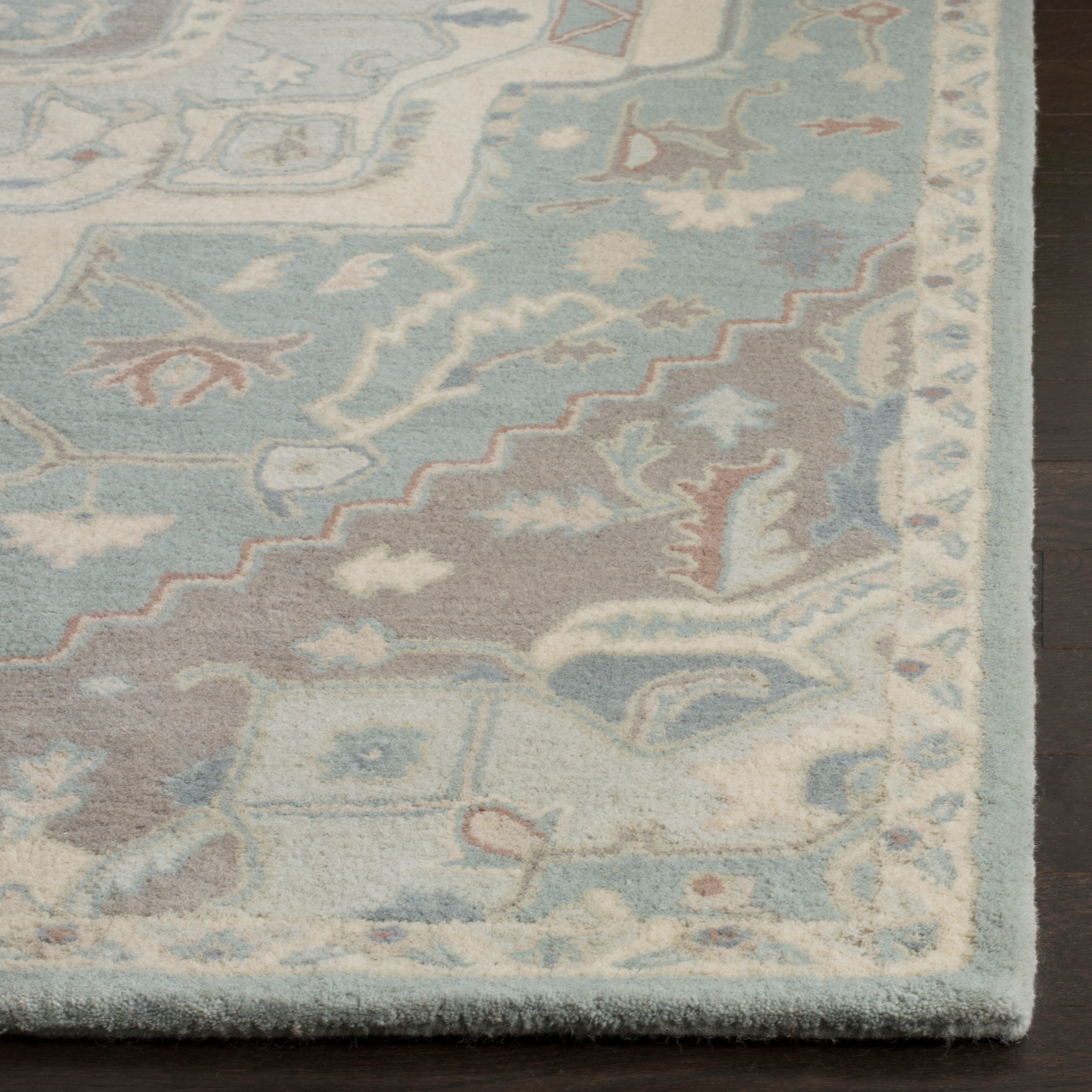 Safavieh HG823A-28 rugs - View #4
