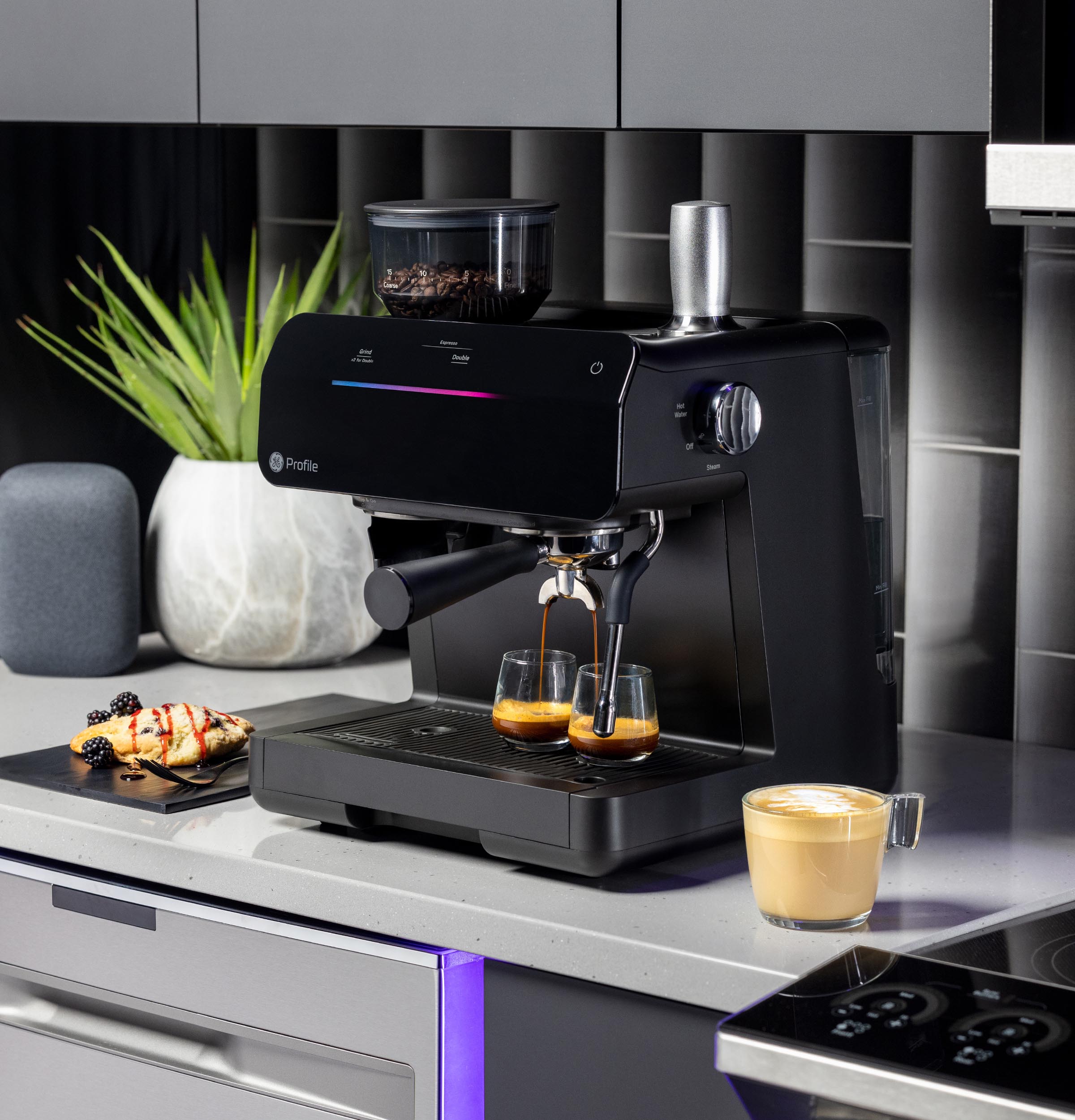 GE P7CESAS6RBB Espresso-Machines - View #10