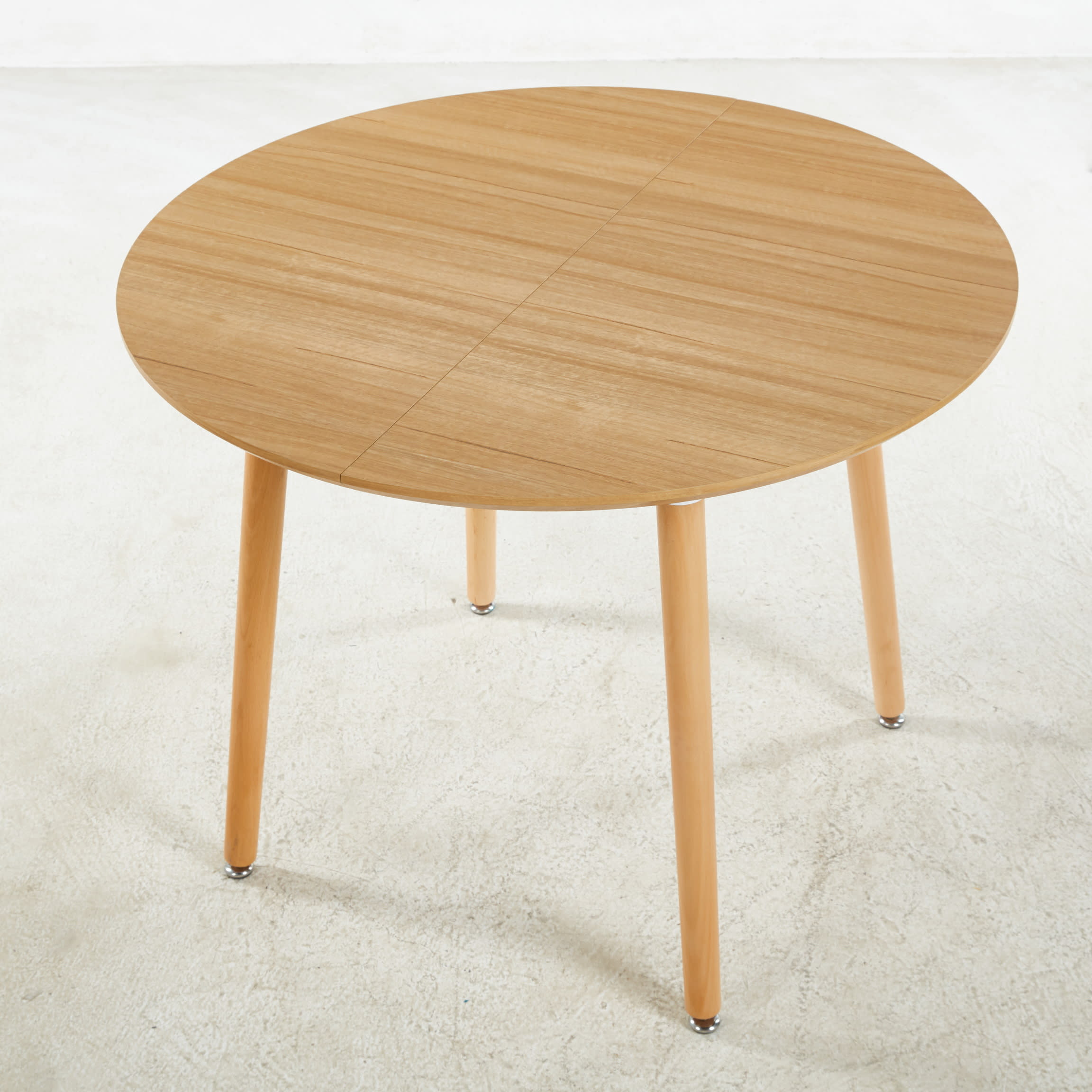 Vynxaria LEXY1936-DJCF-CZ031 Modern Oak MDF 39 in Trestle Base Extendable Dining Table Seats 4