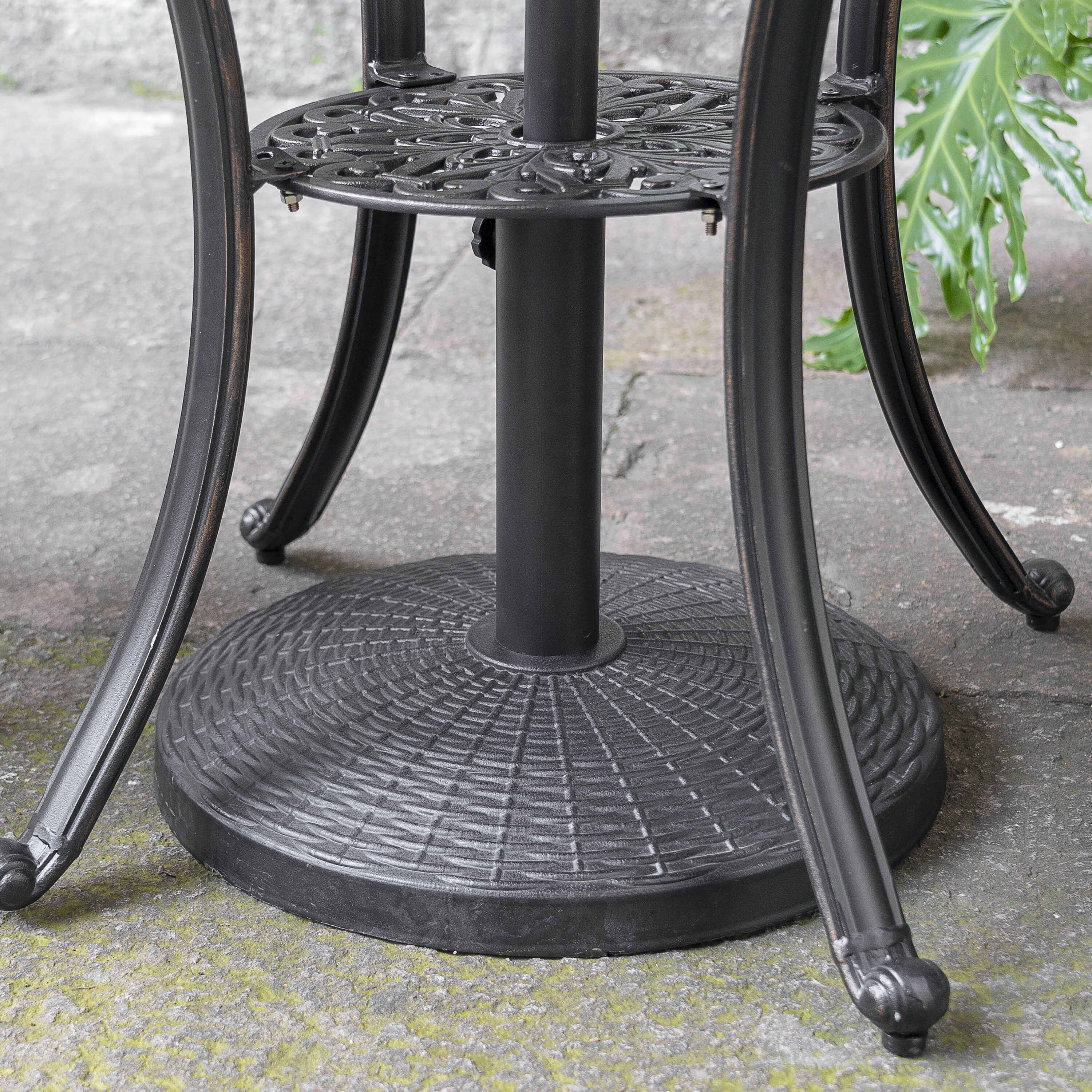 Black Heavy-Duty Round Concrete Patio Umbrella Base