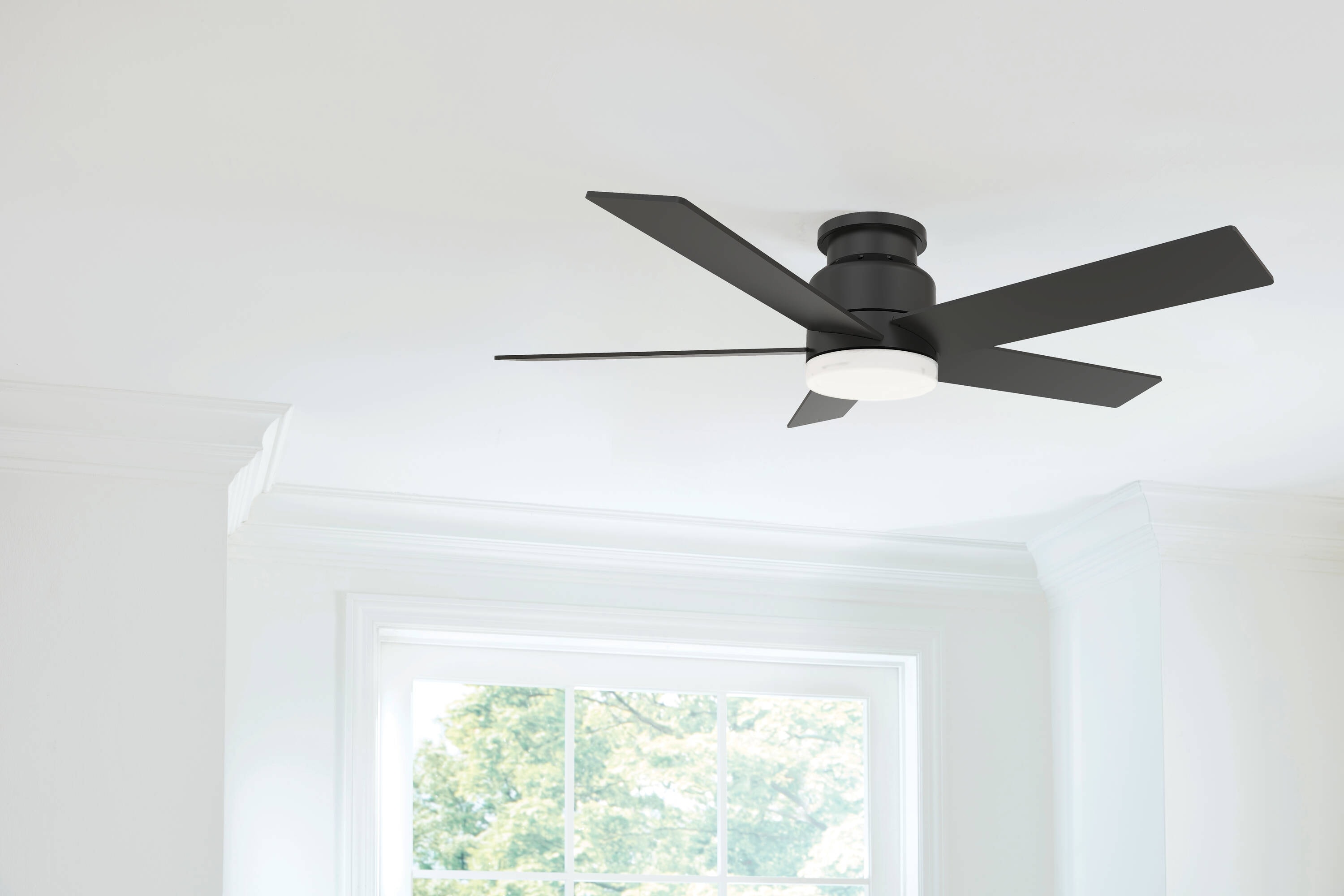 Harbor Breeze Bristle 44-in Matte Black Indoor Flush Mount Ceiling Fan ...