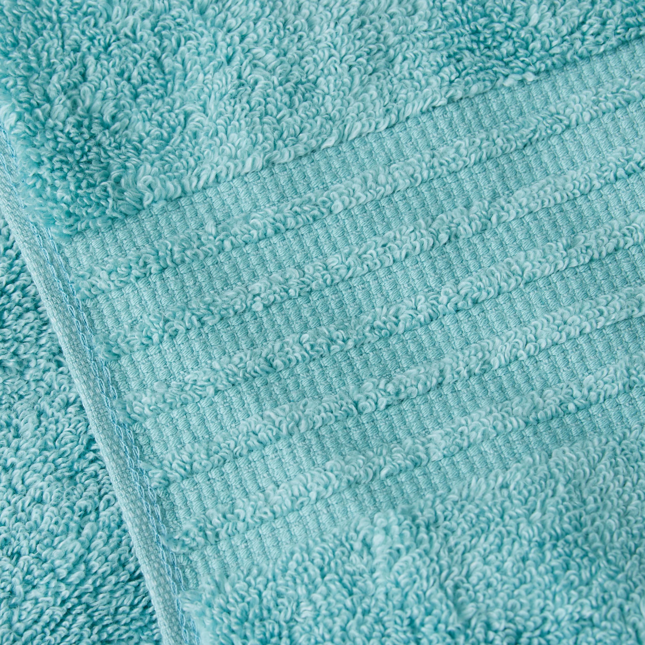 allen + roth Nile Blue Cotton Quick Dry Bath Towel in the Bathroom ...