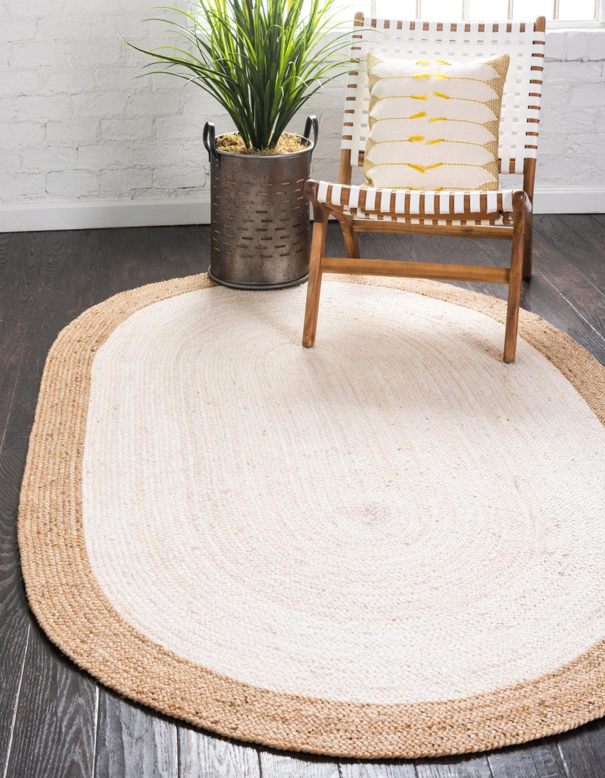 Unique Loom 3142767 Braided Jute 8 x 10 (ft) Braided Jute White Oval Indoor Border Area rug