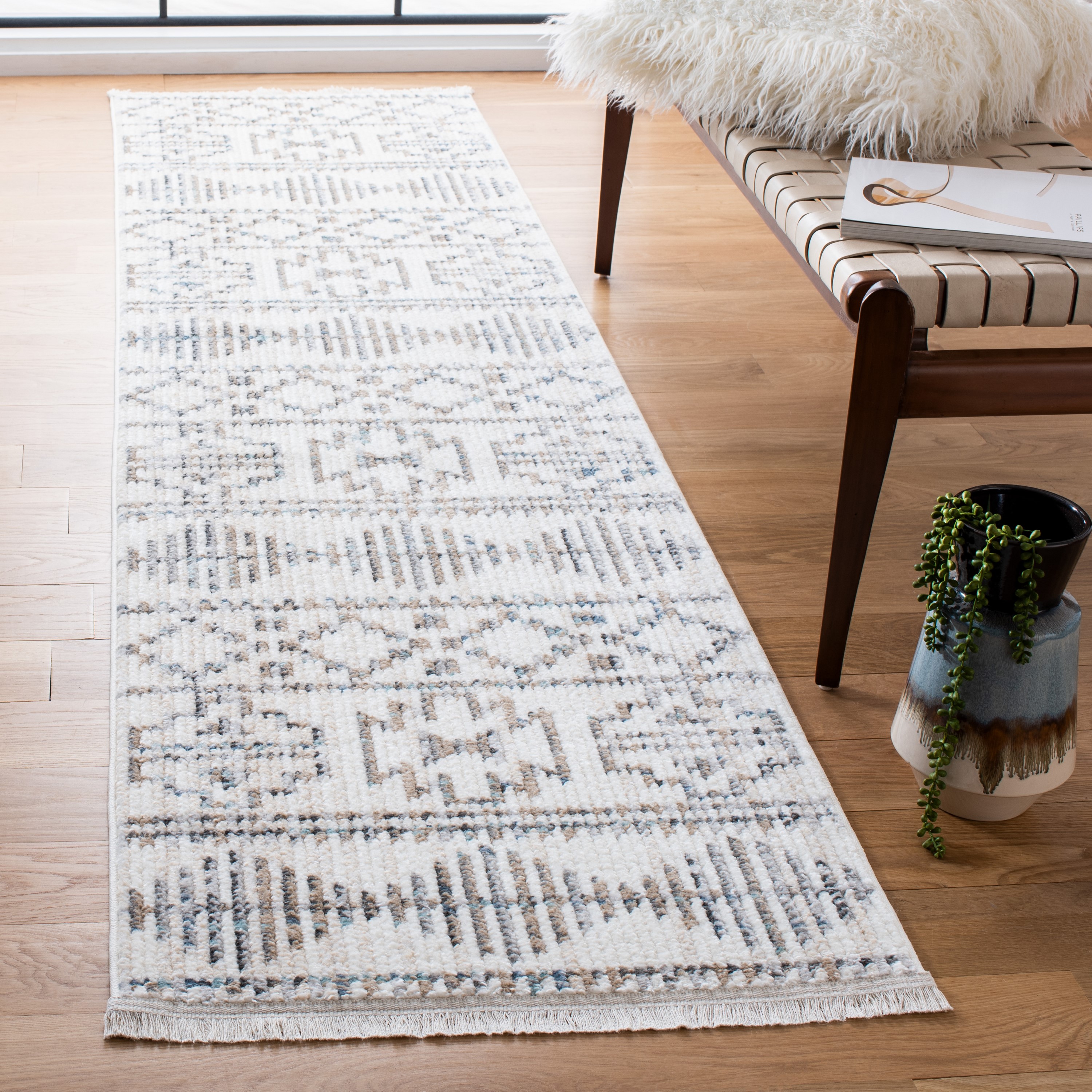 Safavieh SED807A-29 Sedona 2 x 9 (ft) Loomed Polypropylene Ivory/Gray Rectangular Indoor Abstract Bohemian/Eclectic Runner rug