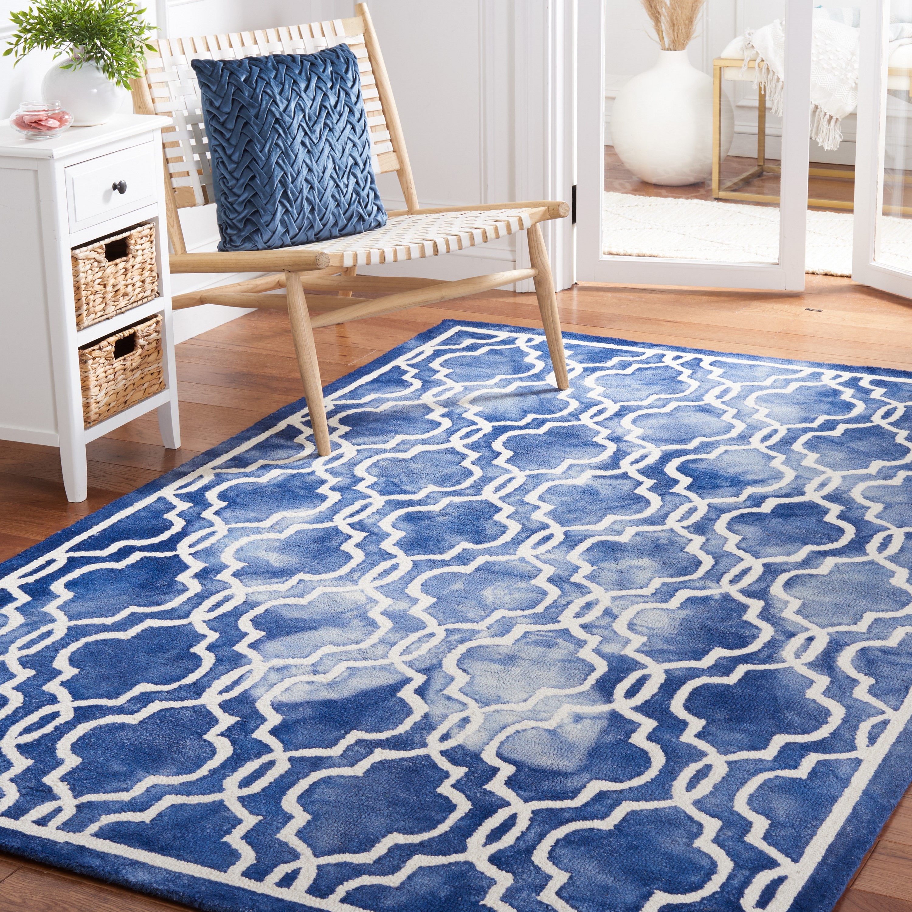 Safavieh DDY539N-2 Dip Dye Maribeth 2 x 3 (ft) Tufted Wool Navy/Ivory Rectangular Indoor Trellis Bohemian/Eclectic Throw rug