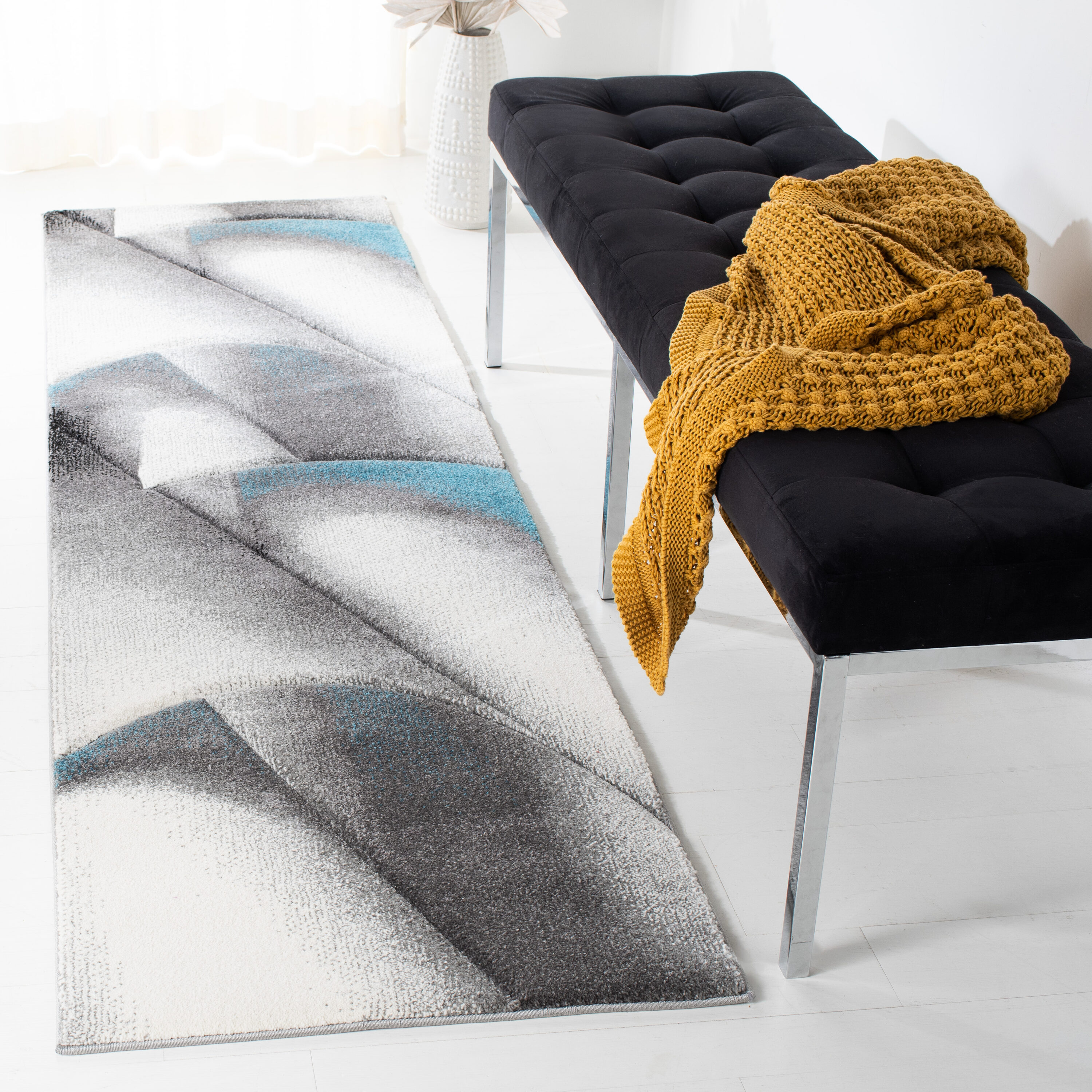 Safavieh - Hollywood 716M Grey/Blue 2 x 8 Runner rug