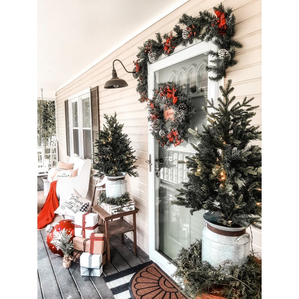 Fraser Hill Farm FF024CHWR006-0RD Artificial-Christmas-Wreaths - View #8