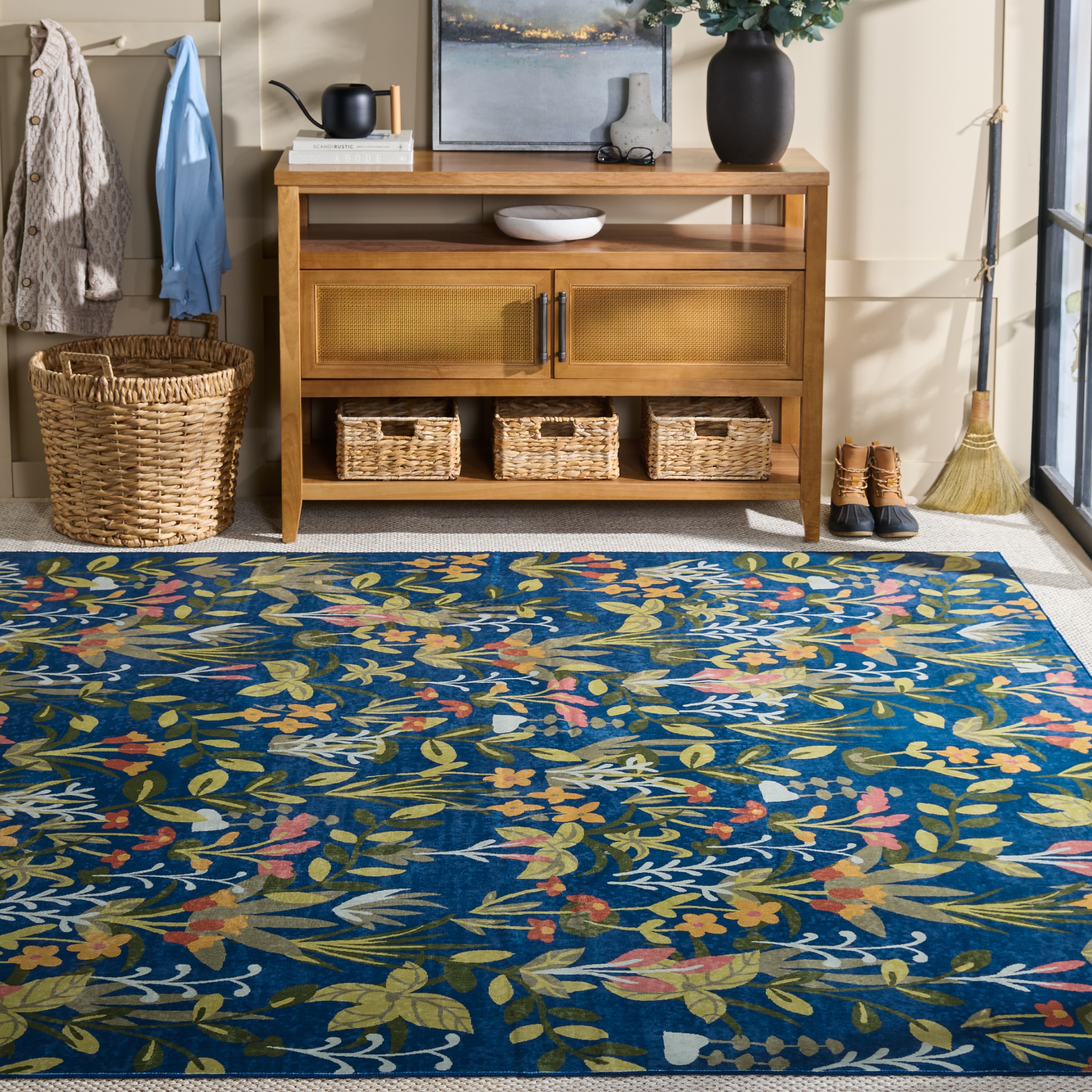 Safavieh - Martha Stewart Washable Floral 192N Navy/Gold 9ft x 12ft Country Floral Rug