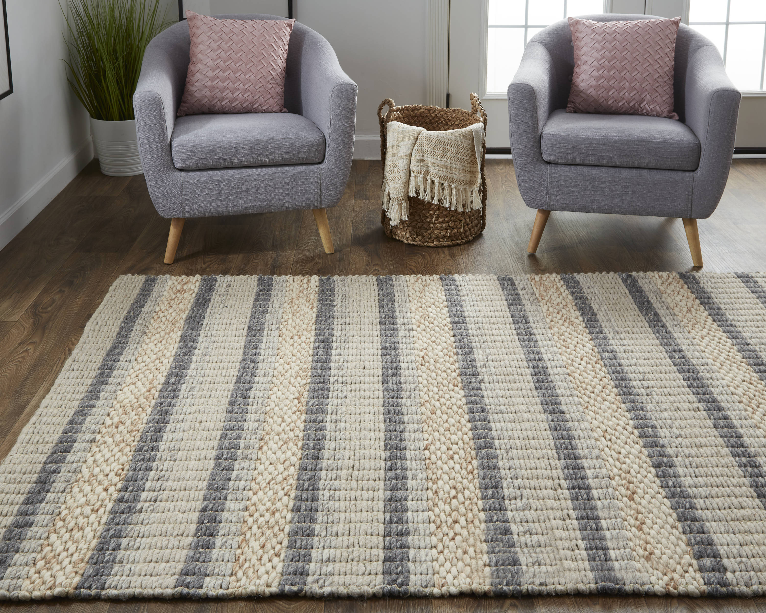Handmade Gray and Beige Wool Striped Area Rug 3'6" x 5'6"