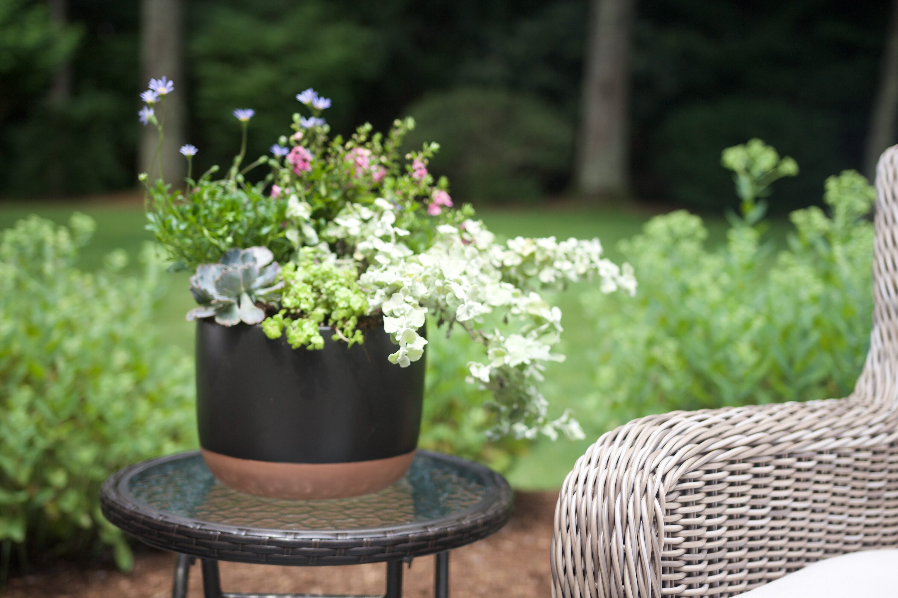 2-Tone Ceramic Planter