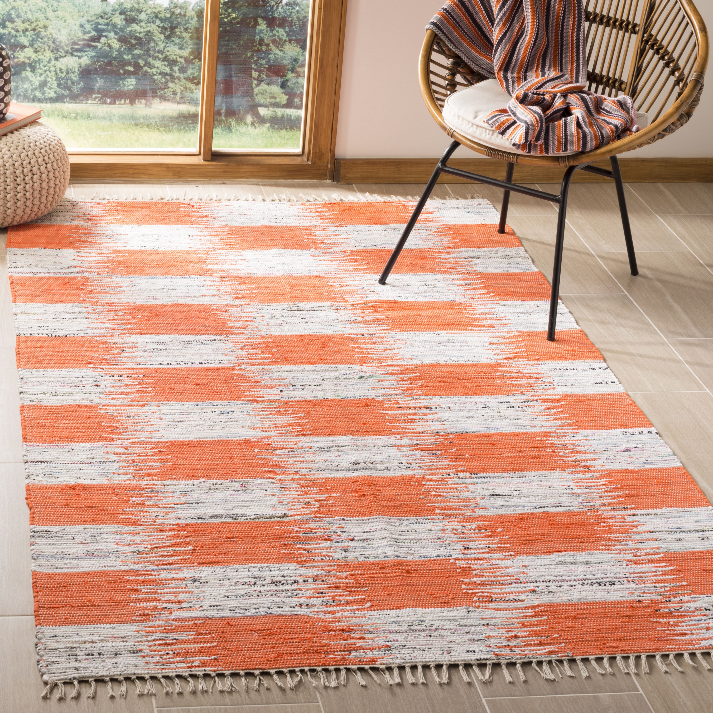 Safavieh MTK721B-24 Montauk Orford 3 x 4 (ft) Cotton Orange/Multi Rectangular Indoor Coastal Throw rug