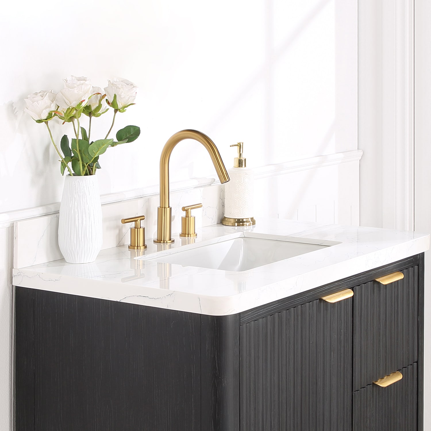 Cadiz 36-inch Black Oak Single Sink Vanity with White Engineered Stone Top