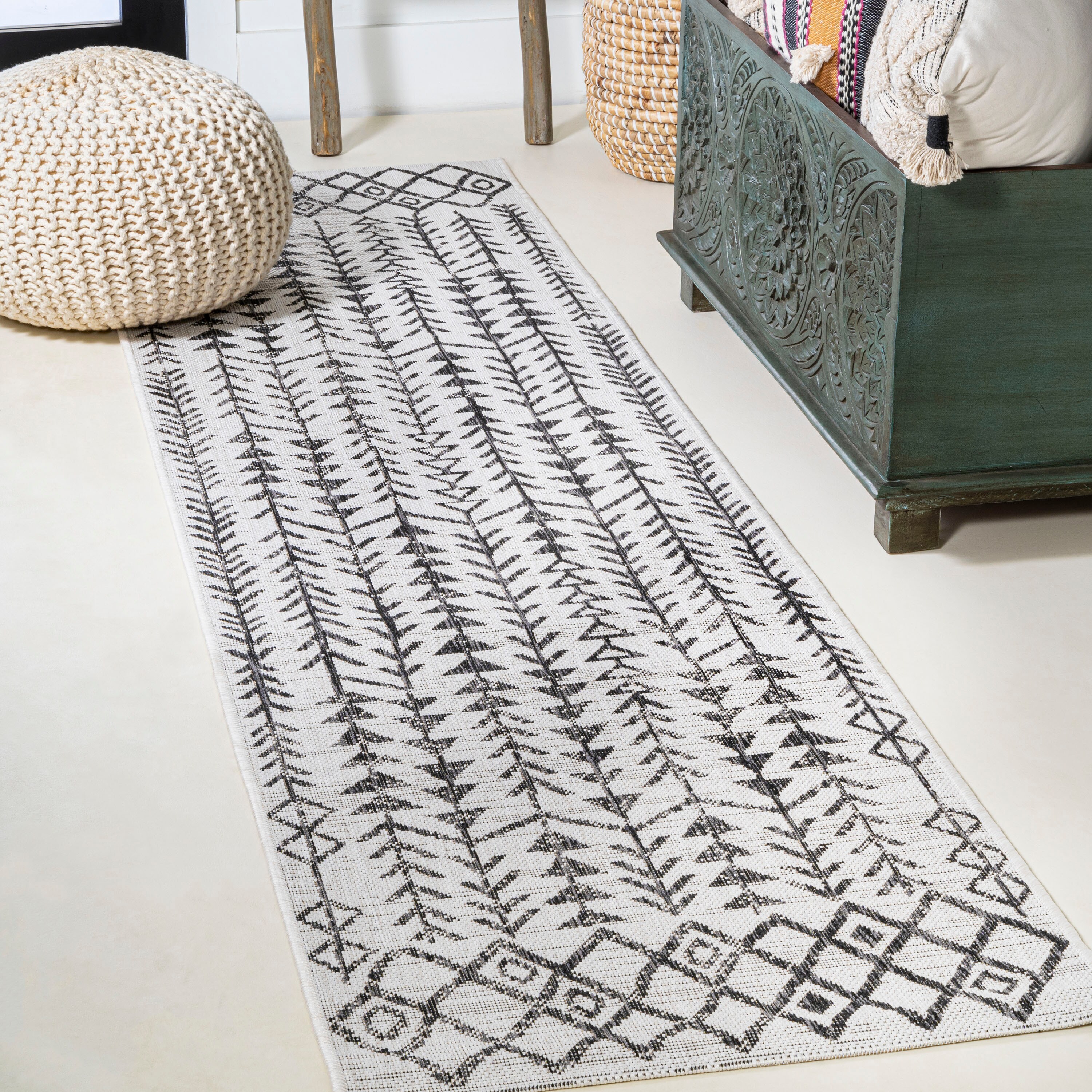 JONATHAN  Y SMB132D-28 rugs - View #3