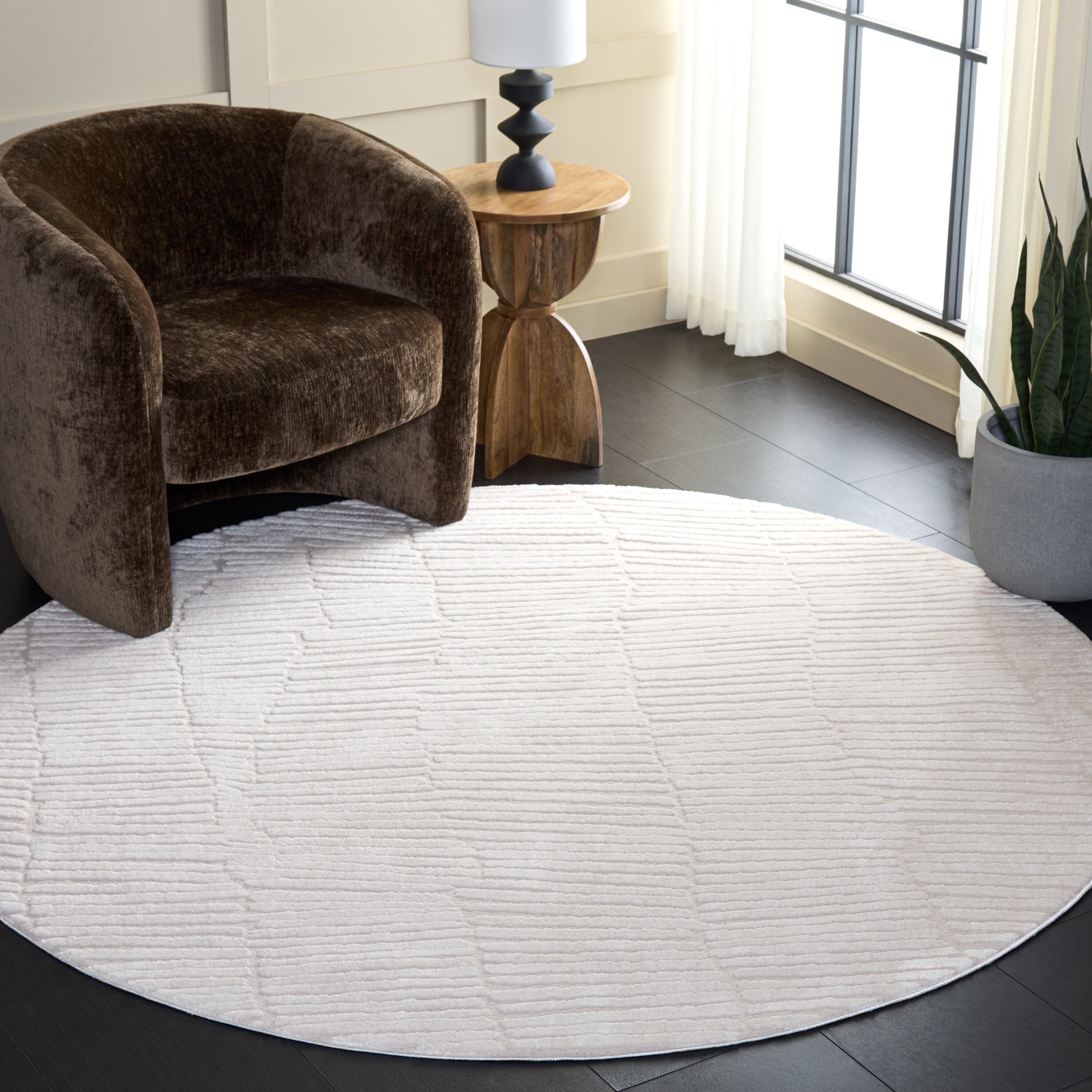 Safavieh LUA338A-7R rugs - View #2