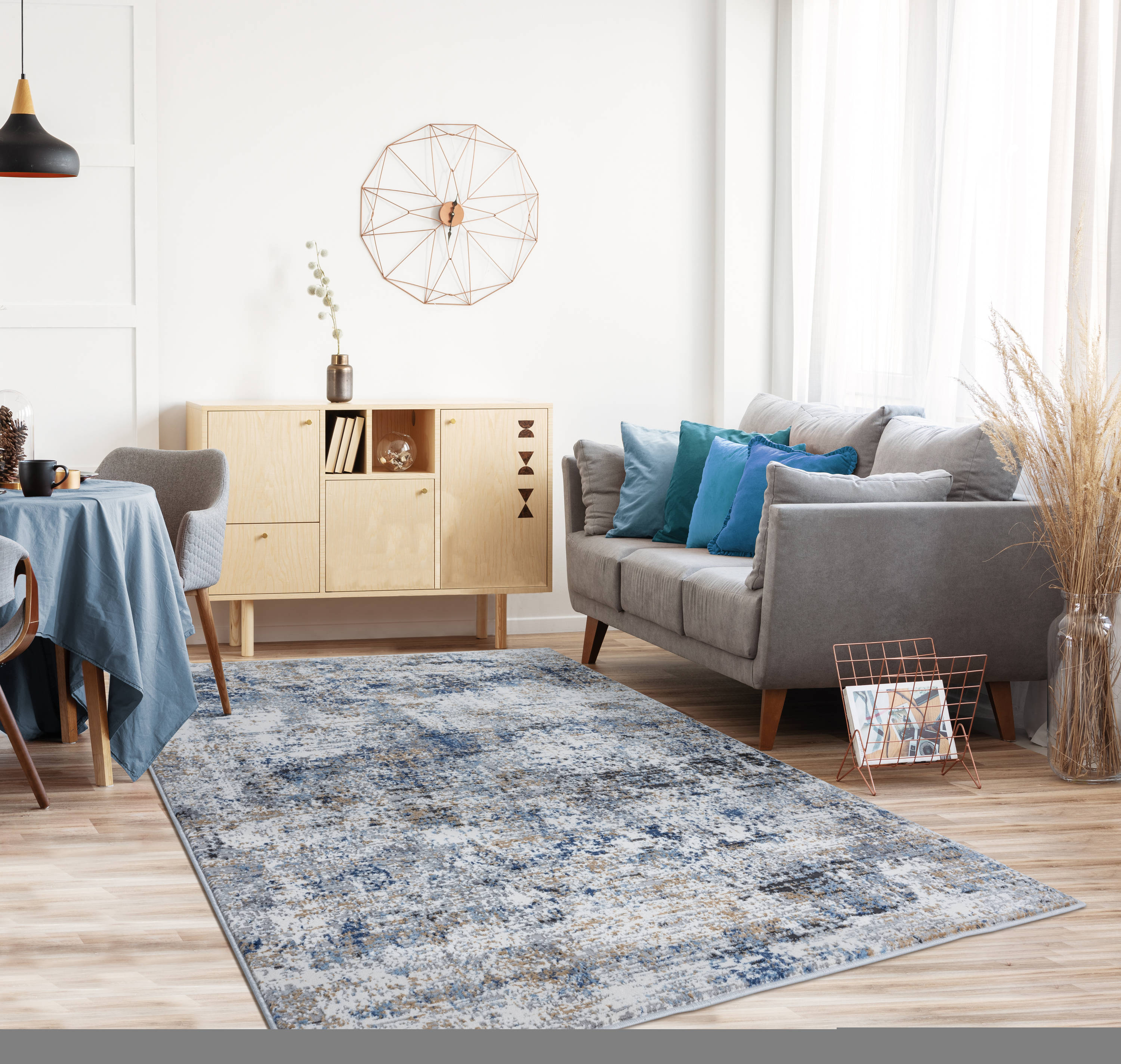 United Weavers Of America 4535 10160 58 Eternity 5 x 7 (ft) Polypropylene Blue Rectangular Indoor Abstract Area rug