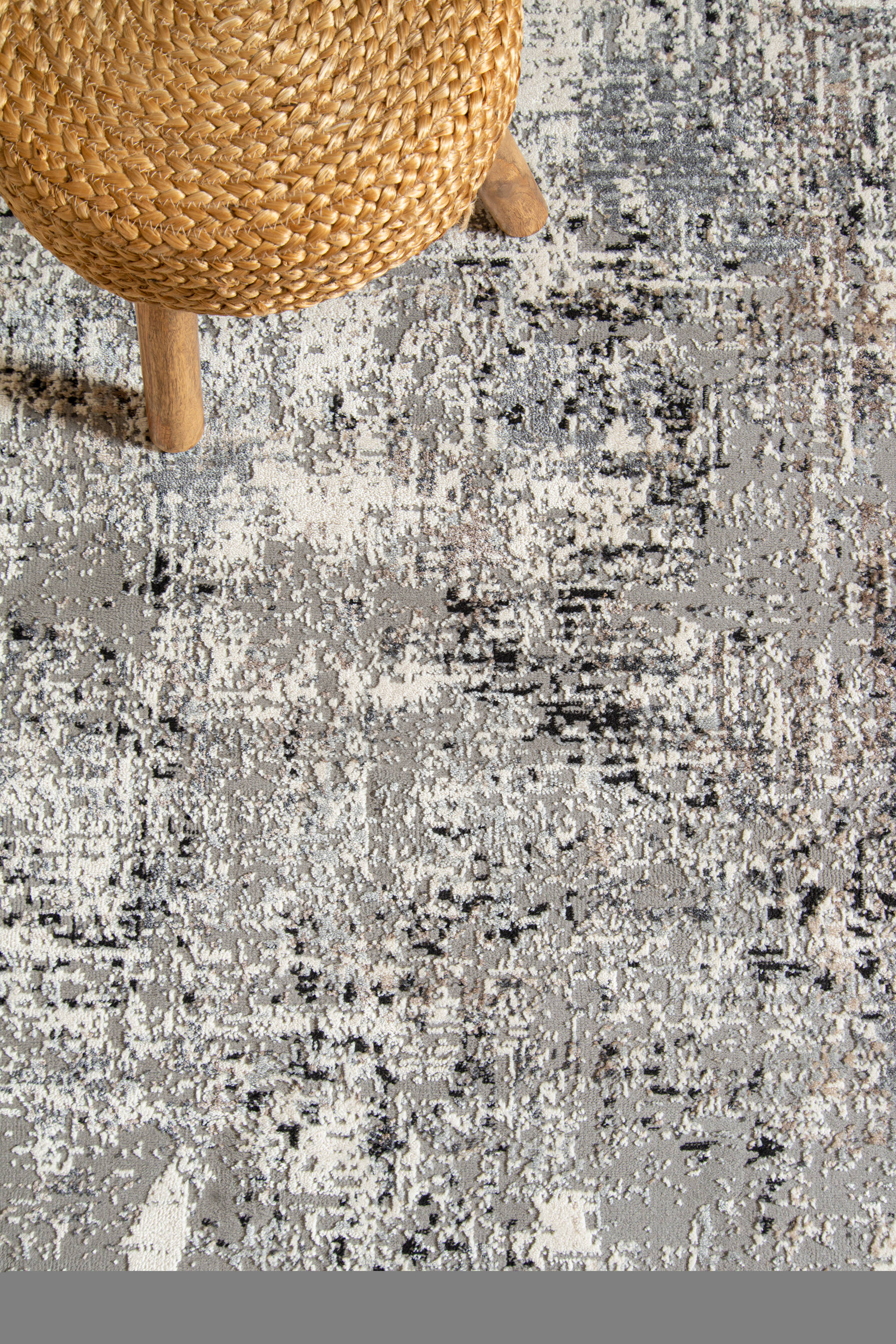United Weavers Of America 4535 10277 1013 rugs - View #6