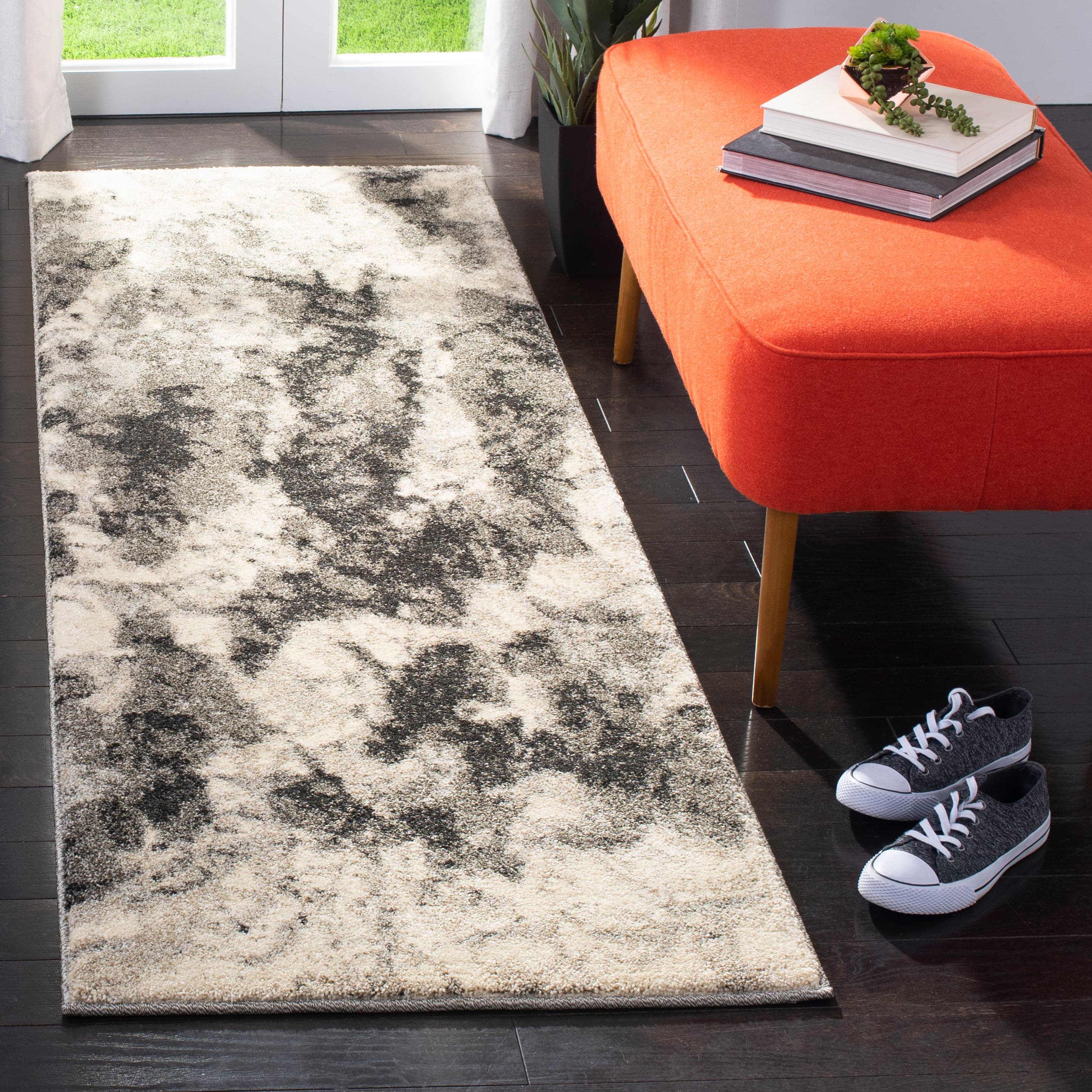 Safavieh RET2141-1180-27 Retro Nomad 2 x 7 (ft) Loomed Polypropylene Cream/Gray Rectangular Indoor Abstract Runner rug