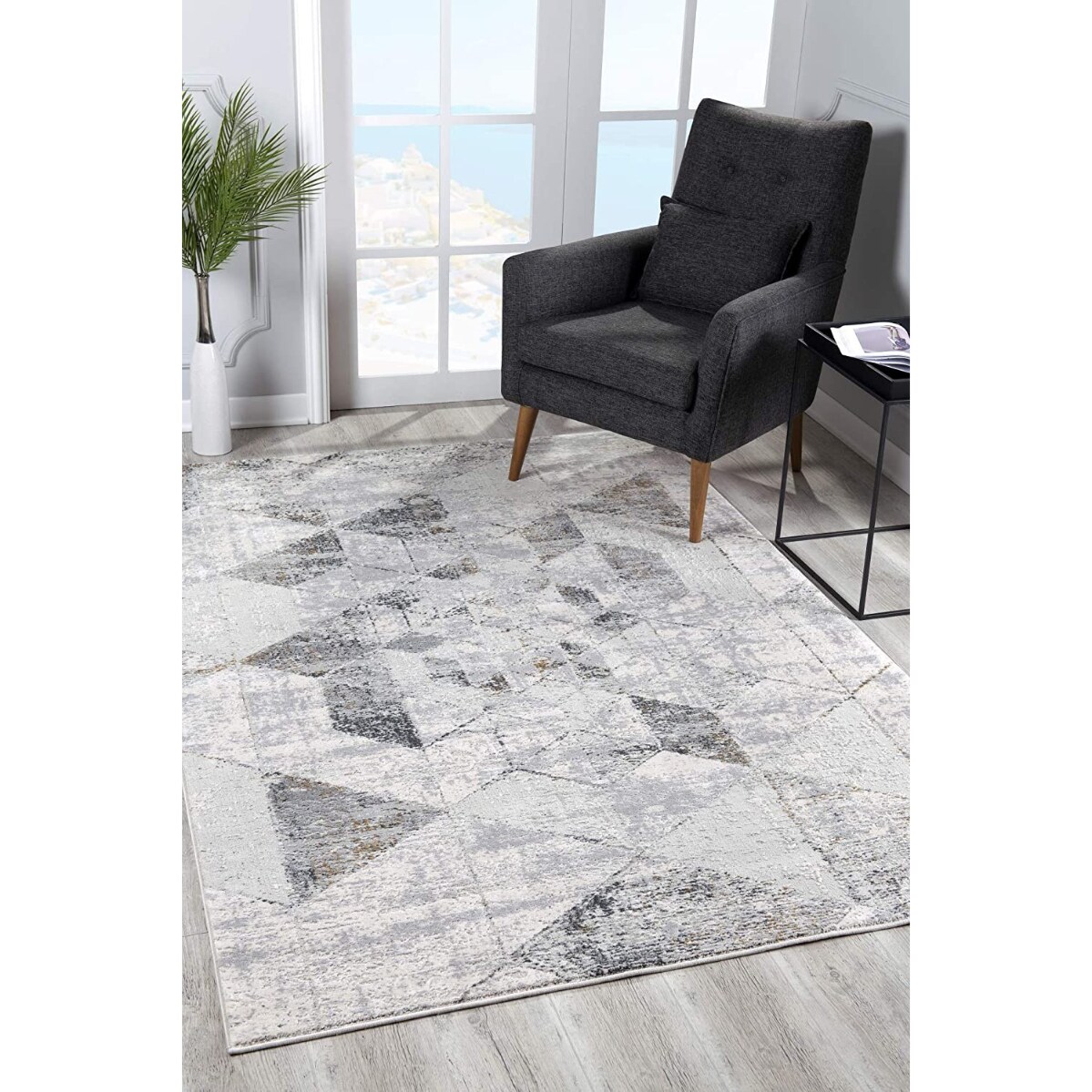 HomeRoots 4000393220 5 x 8 (ft) Woven Viscose Cream Grey Rectangular Indoor Geometric Vacuum regularly Area rug