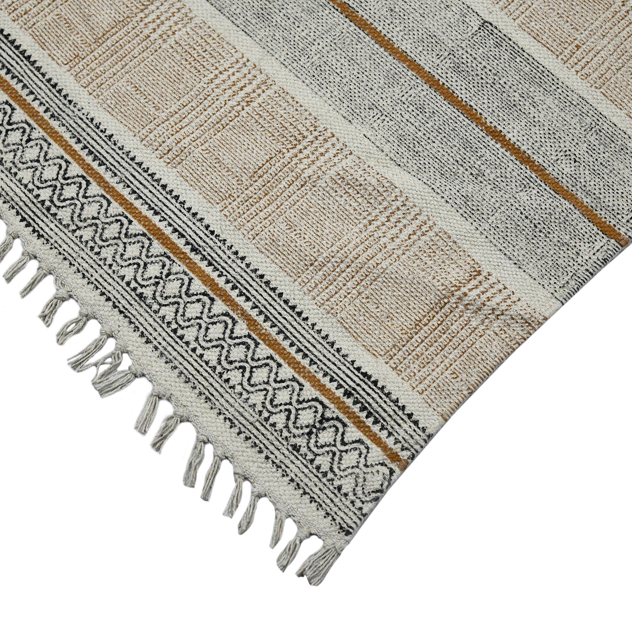 Handmade Geometric Cotton Rectangular Braided Area Rug 2' x 3'