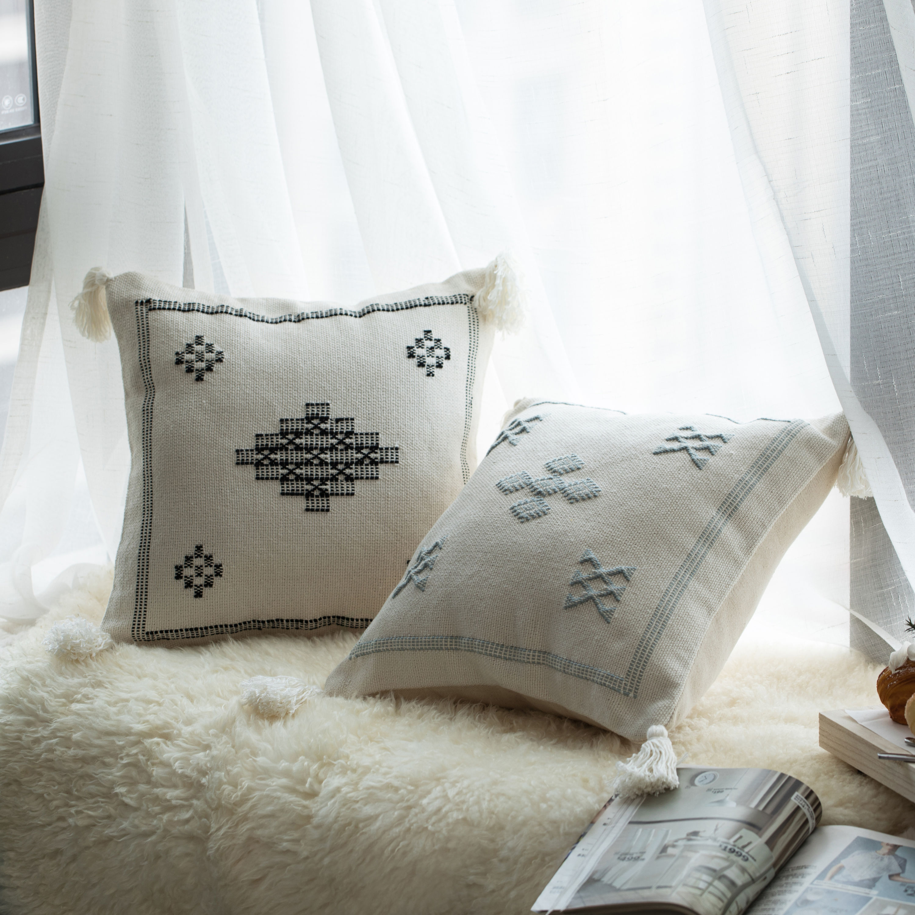 Deerlux QI004298.GY.K Accent-Pillows - View #2
