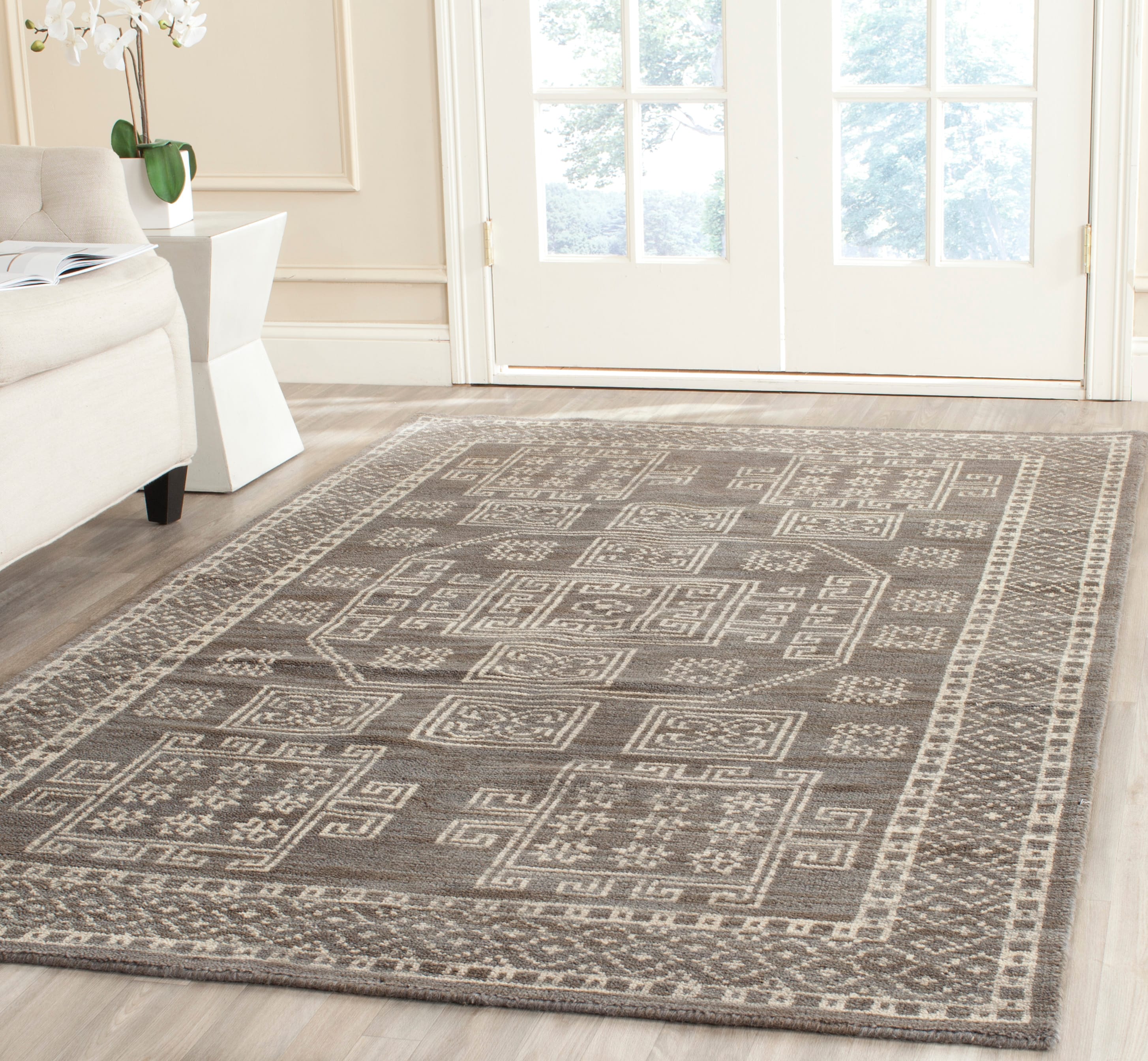 Kenya Gray Hand-Knotted Wool Square Area Rug