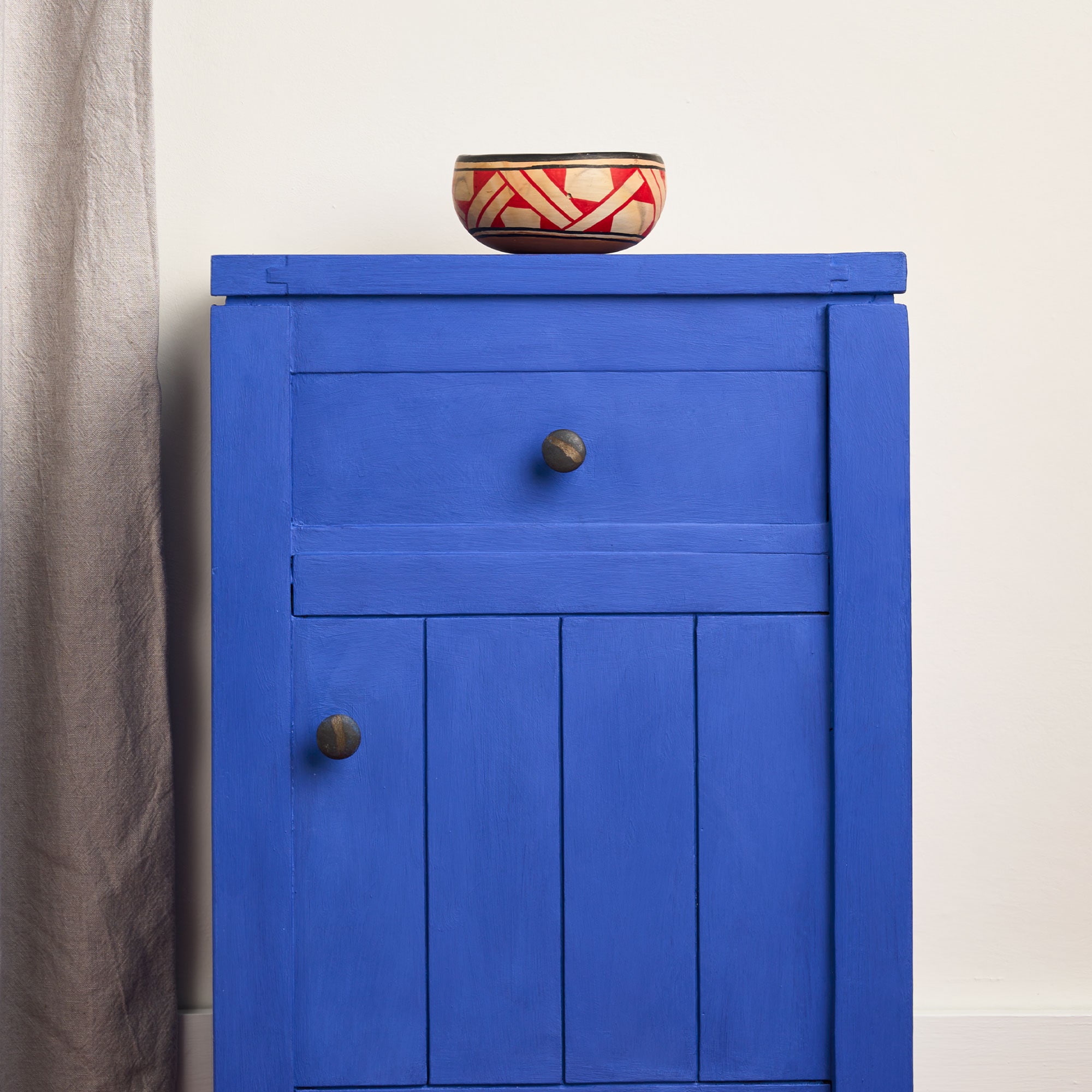 Annie Sloan P046FRI.X101.01 Cabinet-Furniture-Paint - View #2