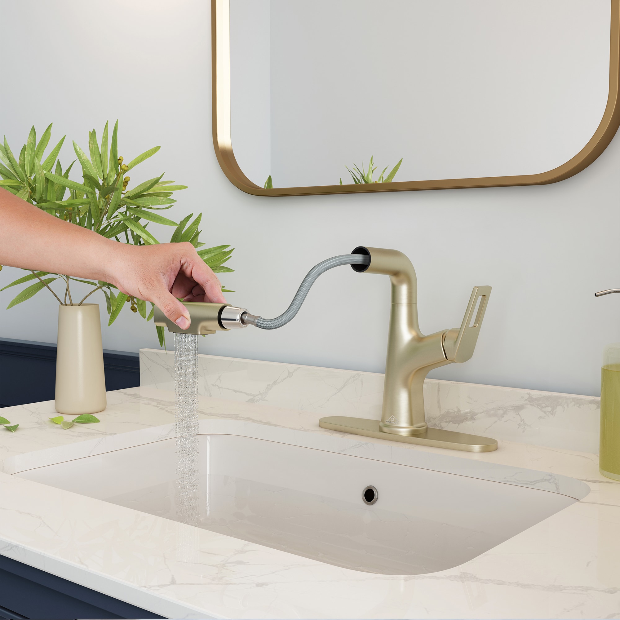 CASAINC MCS-55BN Brushed Gold Single hole 1-handle Mid-arc Residential Handle Pull-down Bathroom Sink Faucet with Deck Plate