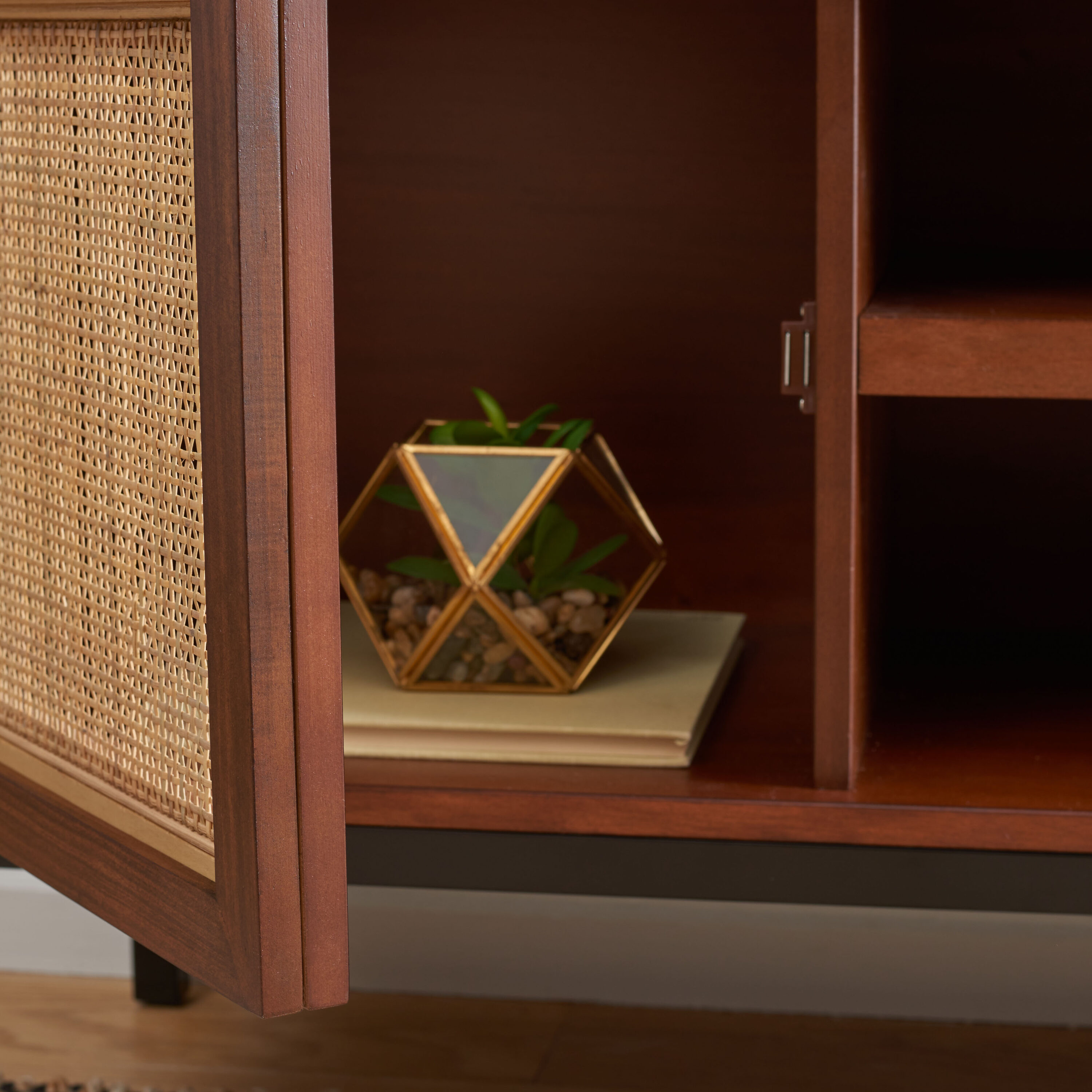 Safavieh MED5009F Gaming-Storage - View #13