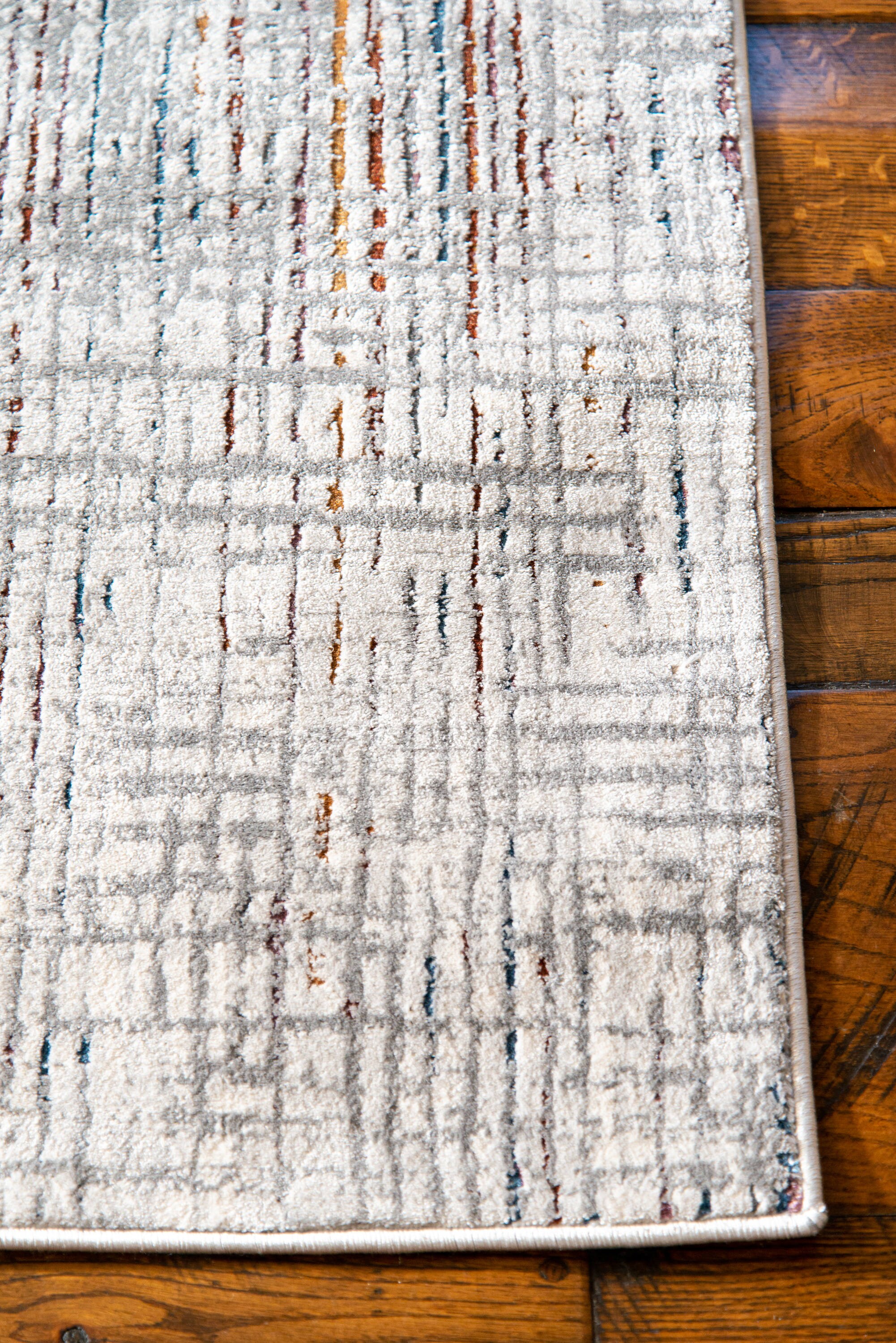 United Weavers Of America 4525 10533 28E rugs - View #4