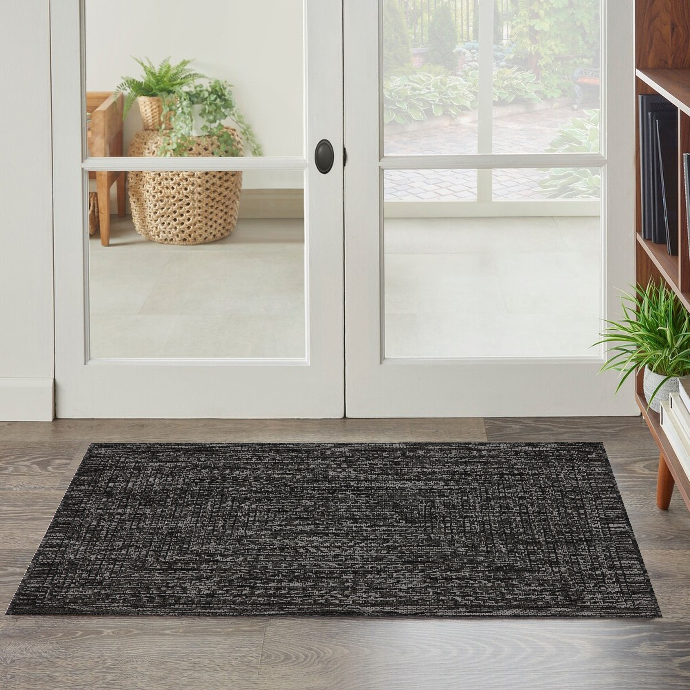 Playa Rug PLY-VIO-BLK-2X3 rugs - View #3